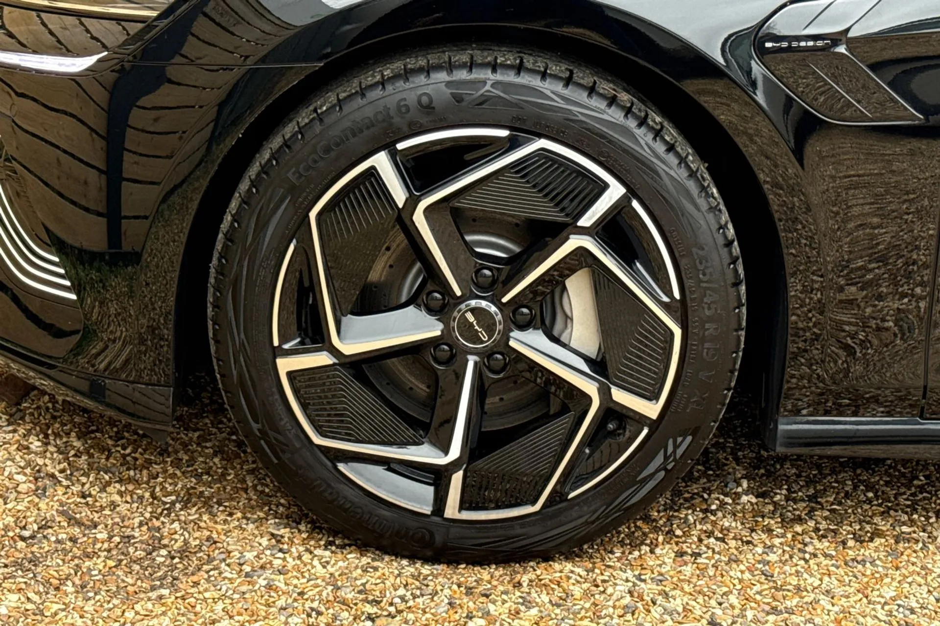 BYD SEAL thumbnail image number 14