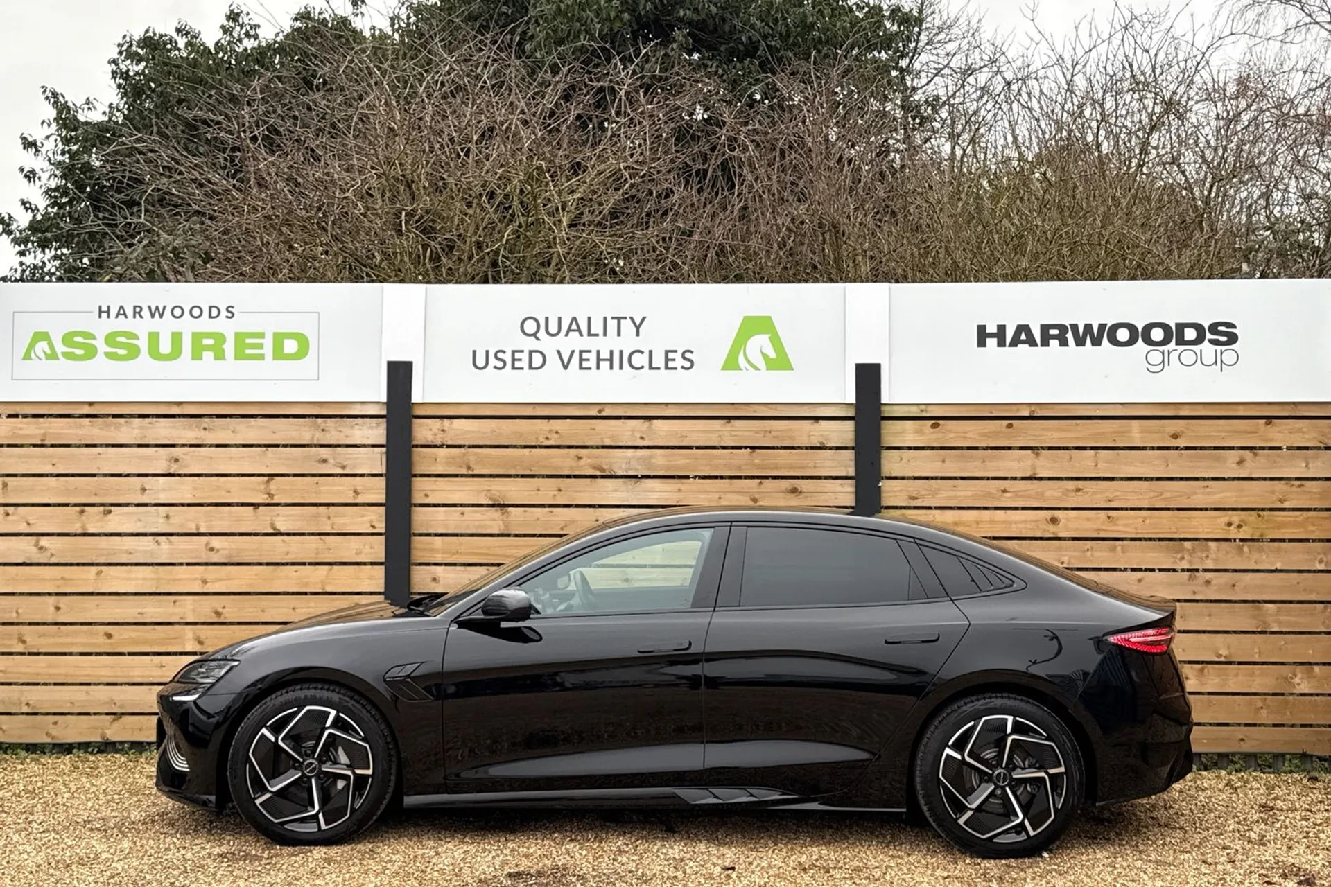 BYD SEAL thumbnail image number 11