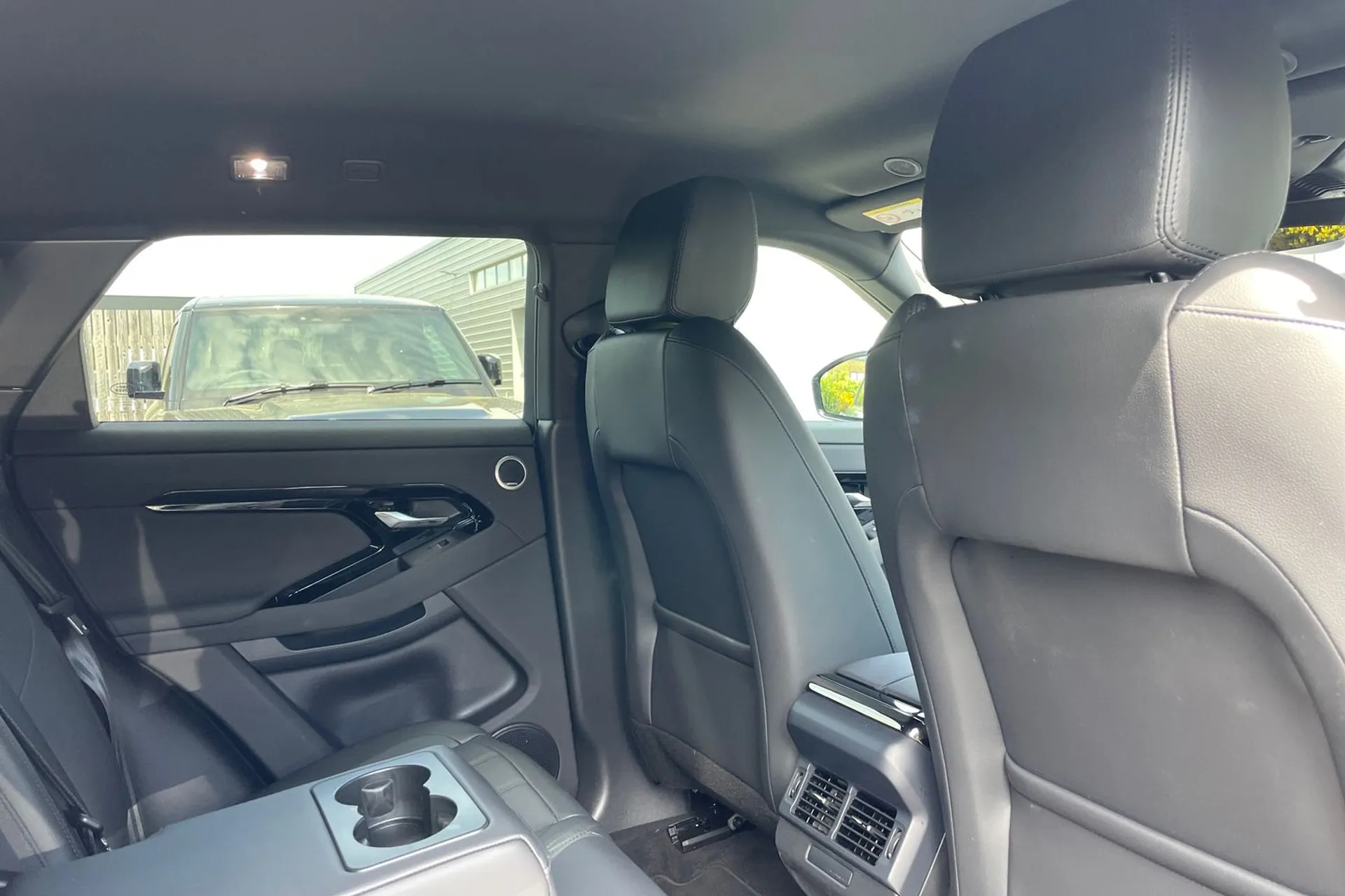 LAND ROVER RANGE ROVER EVOQUE thumbnail image number 37