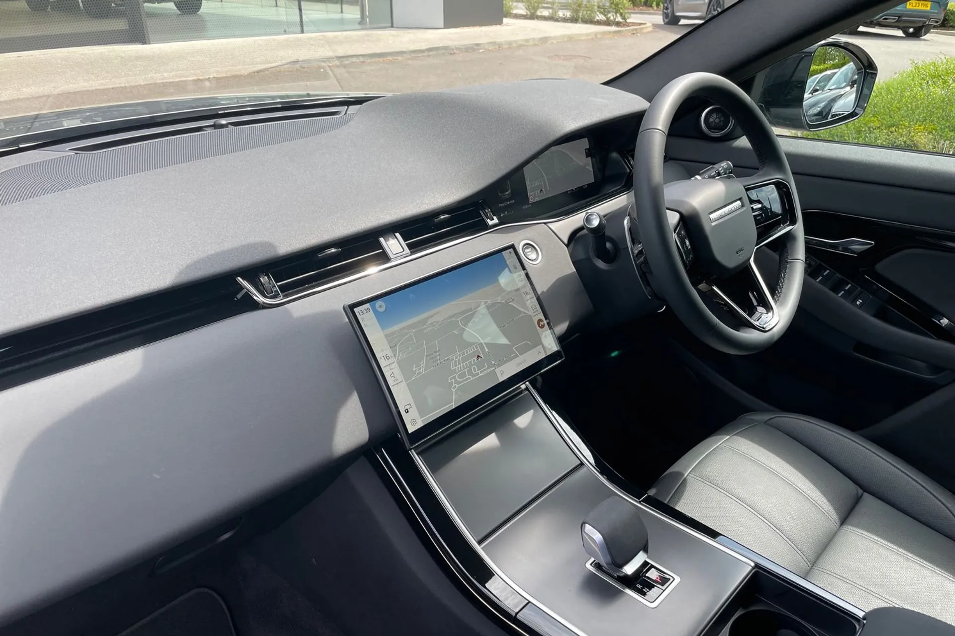 LAND ROVER RANGE ROVER EVOQUE thumbnail image number 42