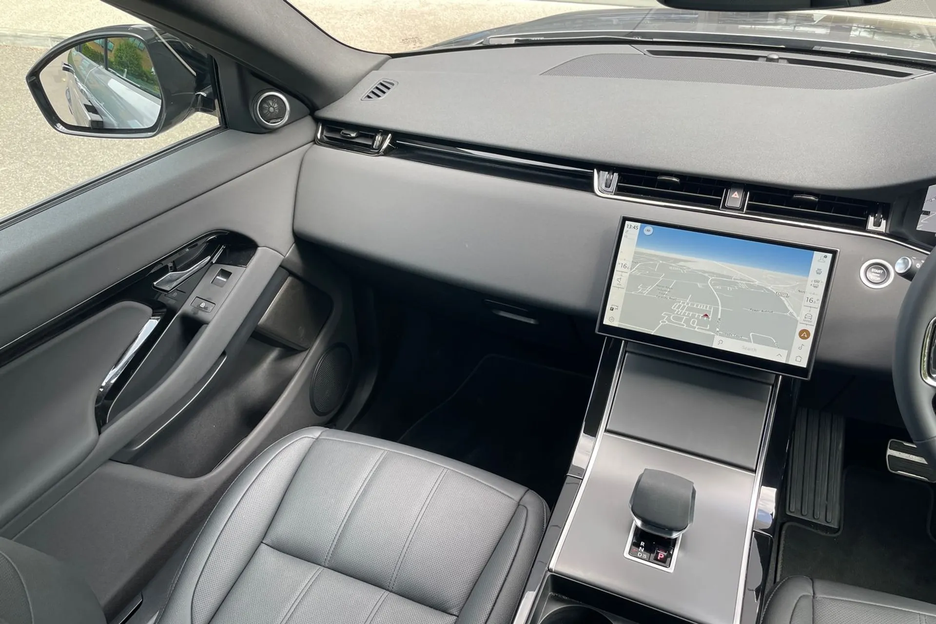 LAND ROVER RANGE ROVER EVOQUE thumbnail image number 22
