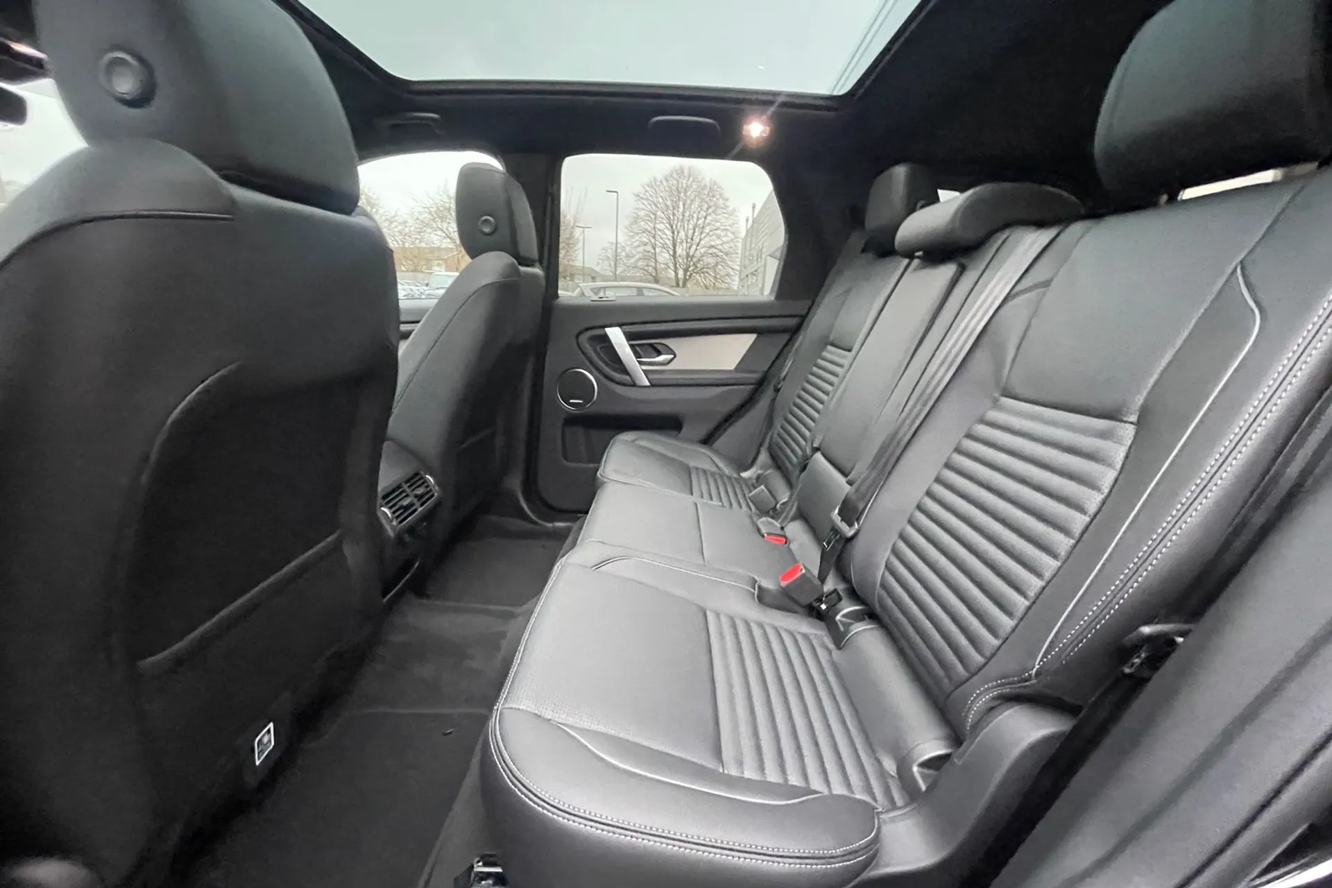 LAND ROVER DISCOVERY SPORT thumbnail image number 51