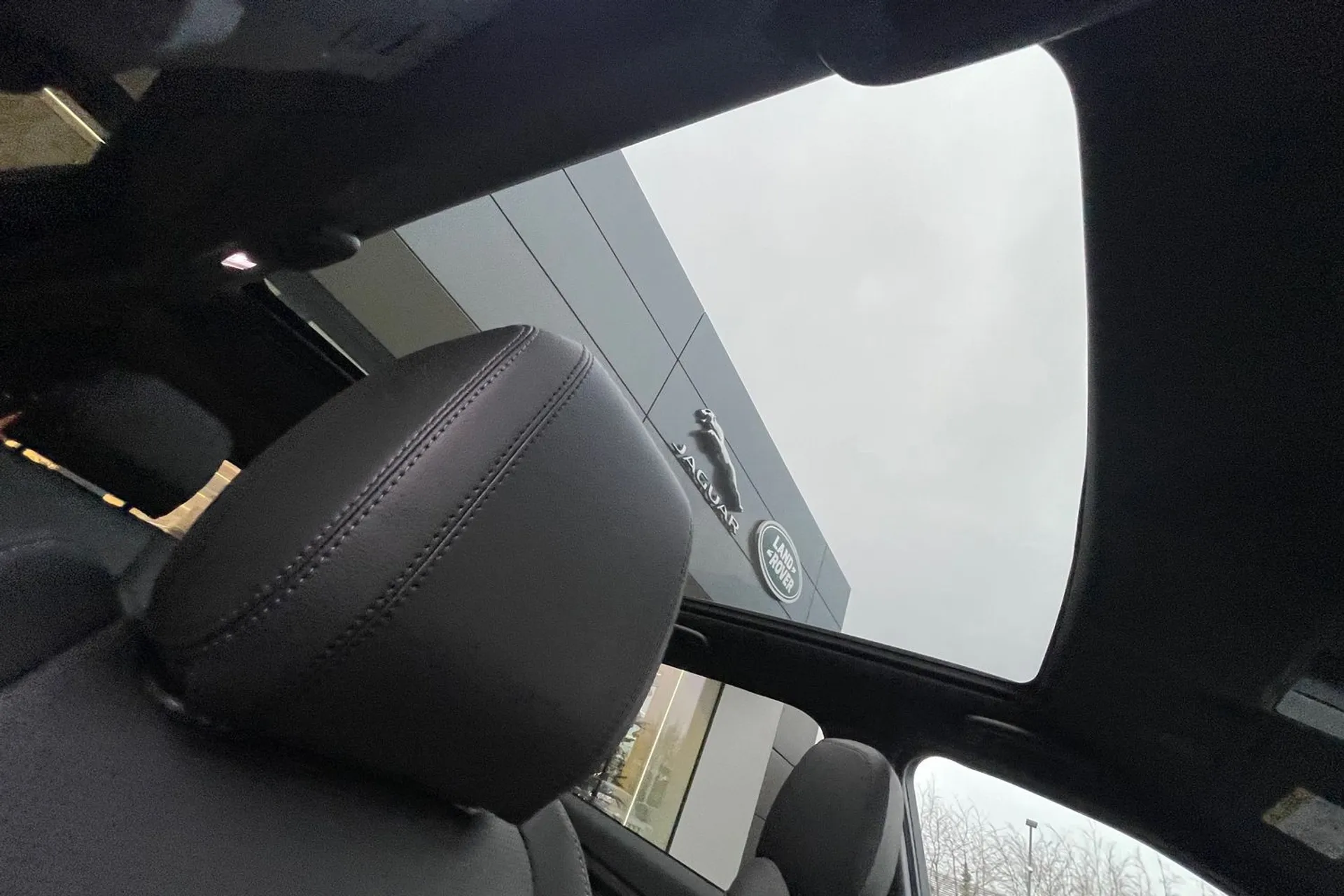 LAND ROVER DISCOVERY SPORT thumbnail image number 38
