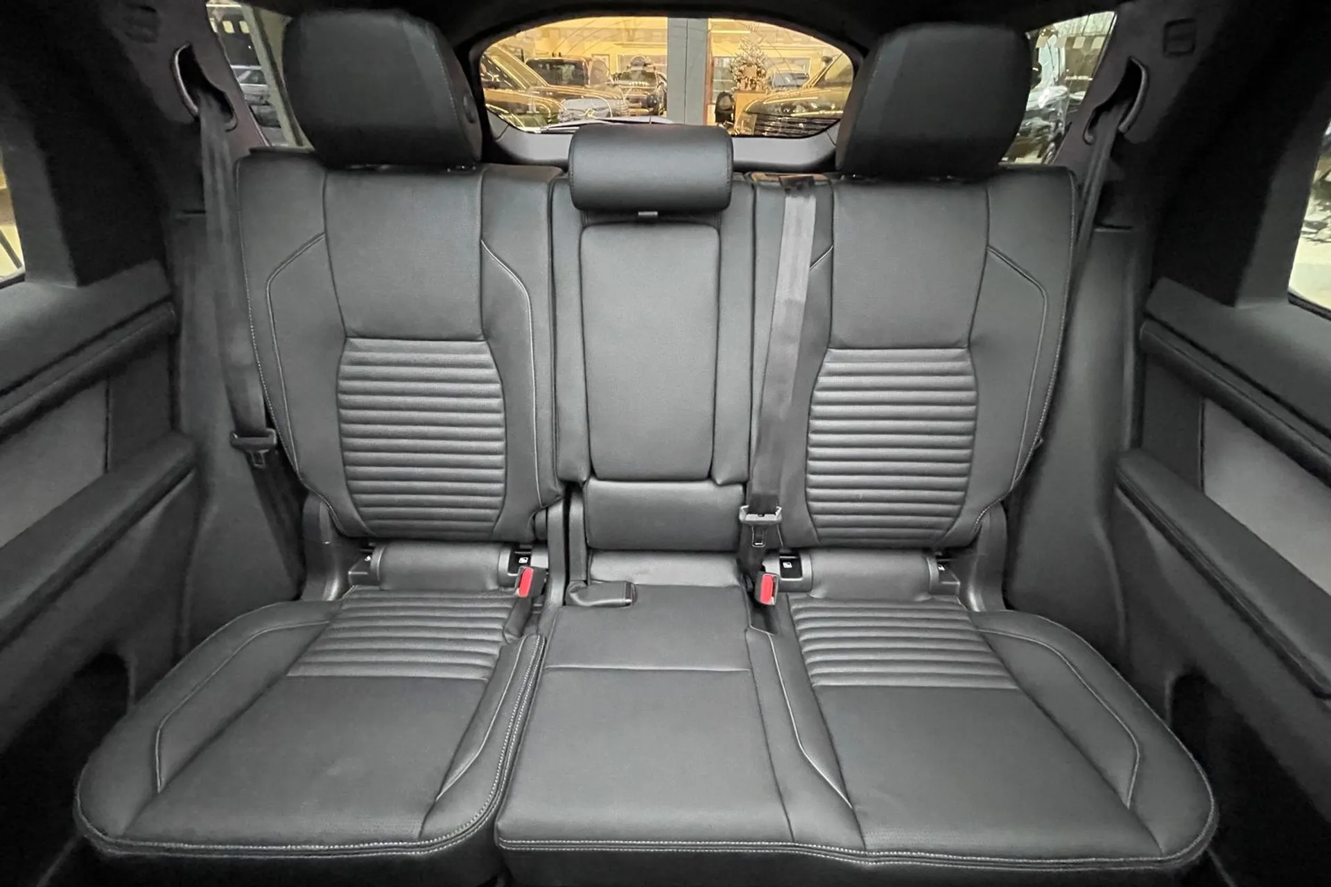 LAND ROVER DISCOVERY SPORT thumbnail image number 11