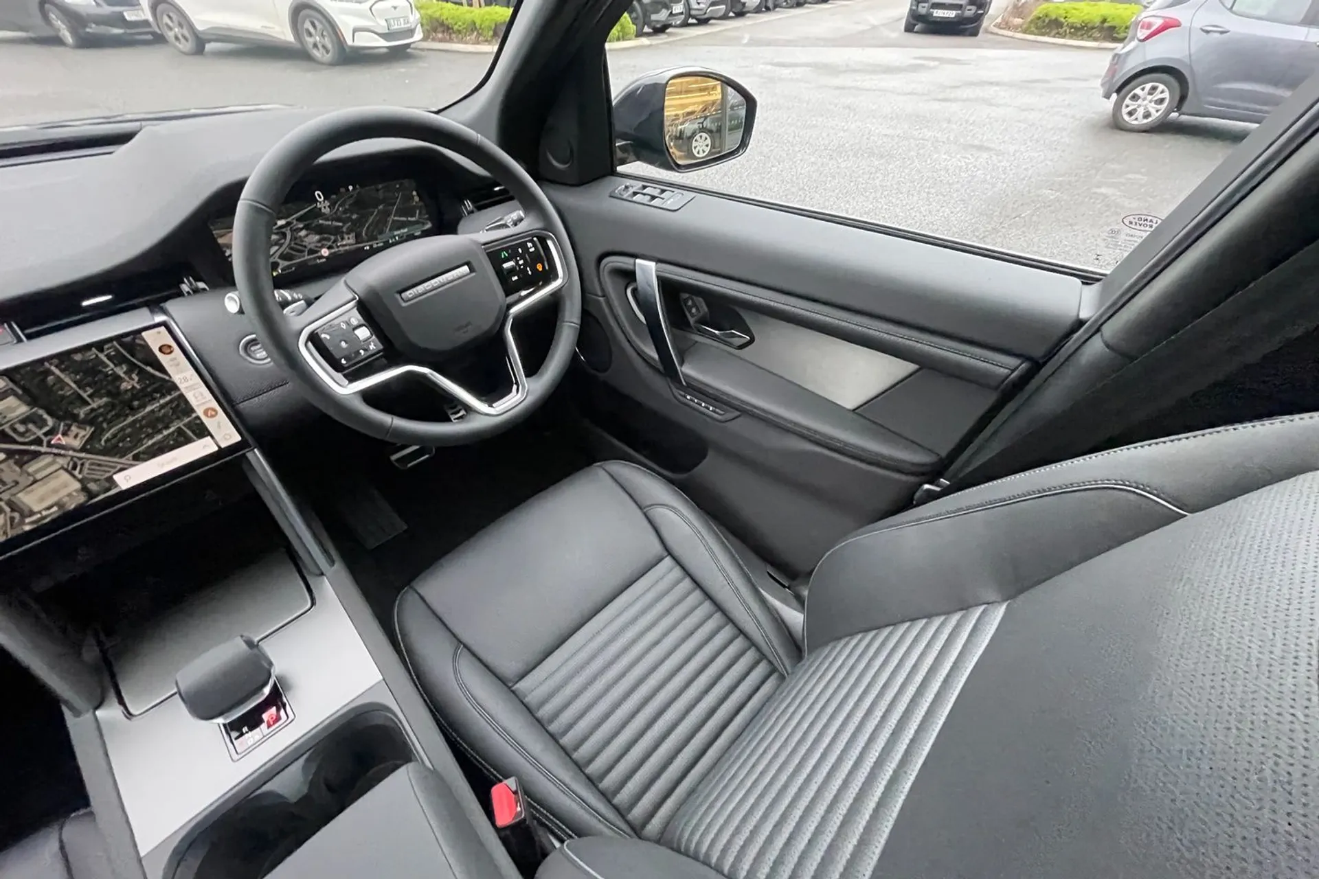 LAND ROVER DISCOVERY SPORT thumbnail image number 14