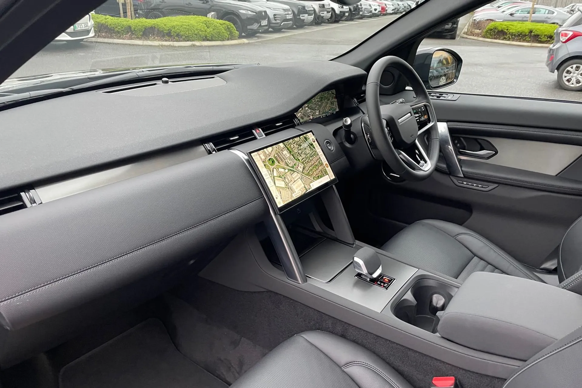 LAND ROVER DISCOVERY SPORT thumbnail image number 50