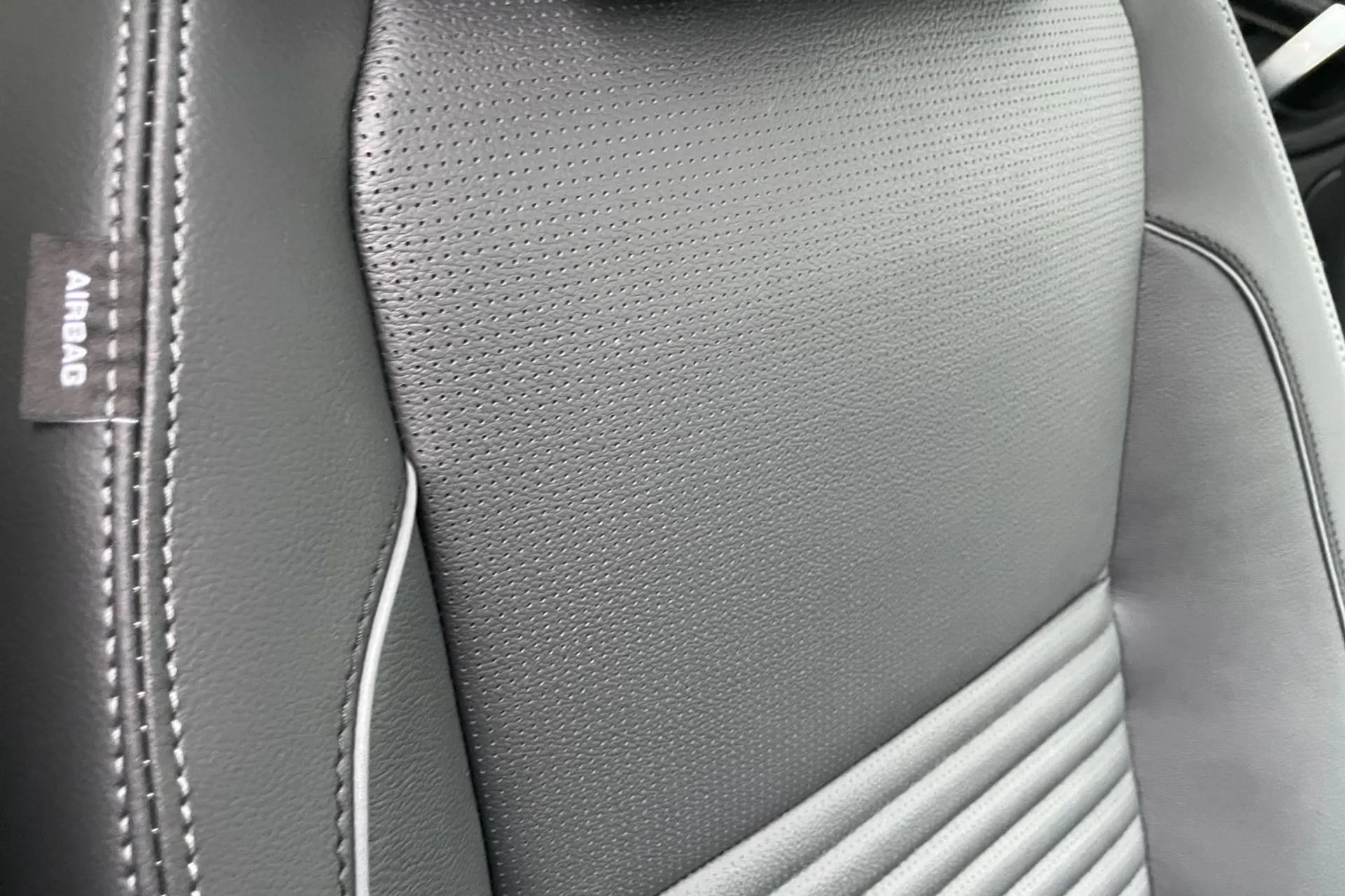 LAND ROVER DISCOVERY SPORT thumbnail image number 36