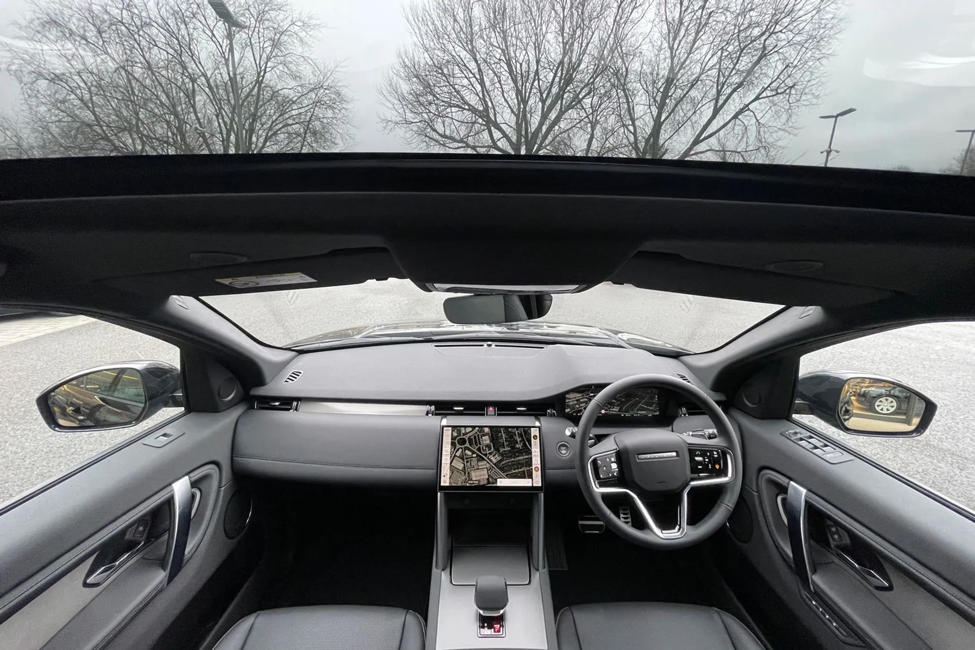 LAND ROVER DISCOVERY SPORT thumbnail image number 3