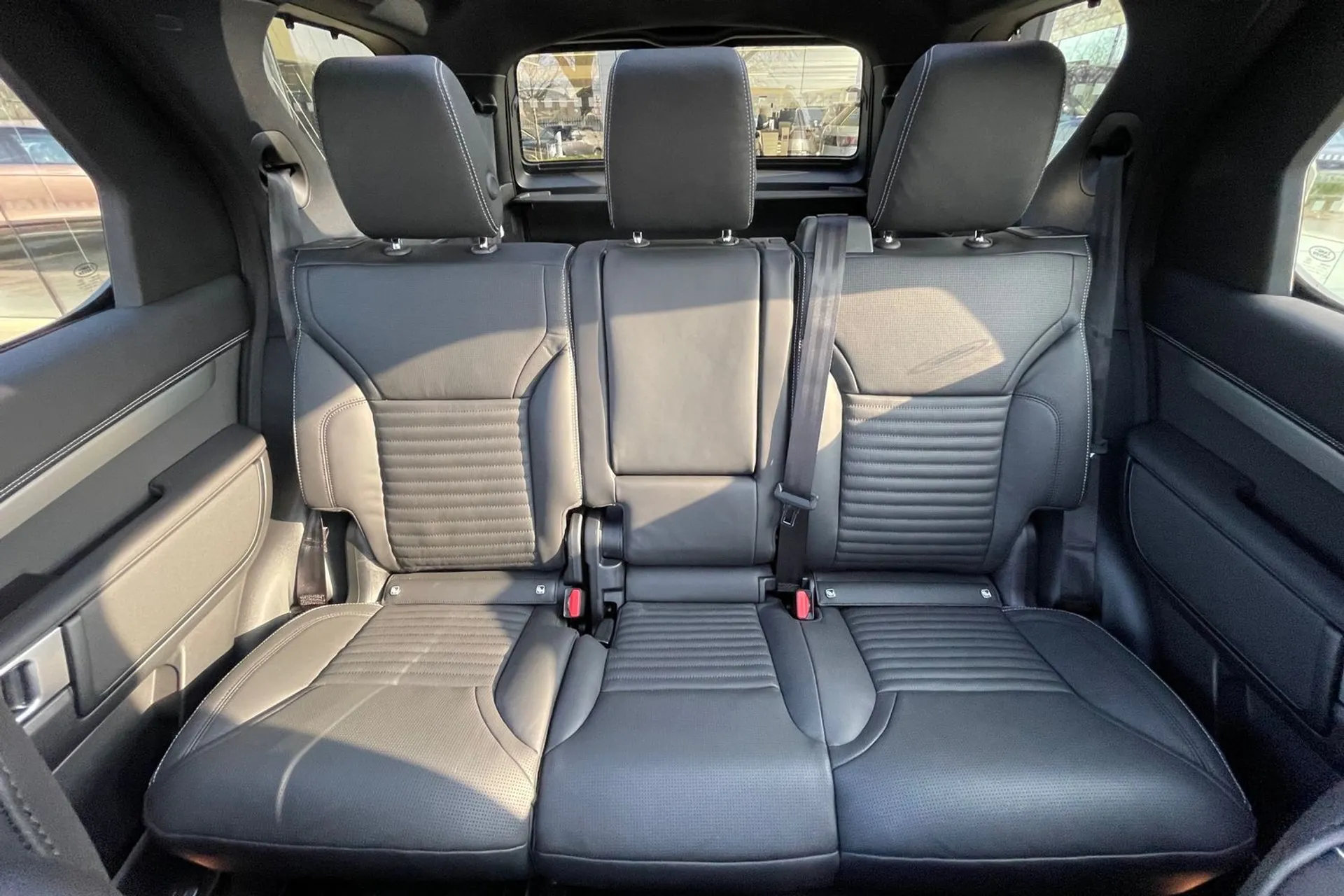 LAND ROVER DISCOVERY thumbnail image number 11