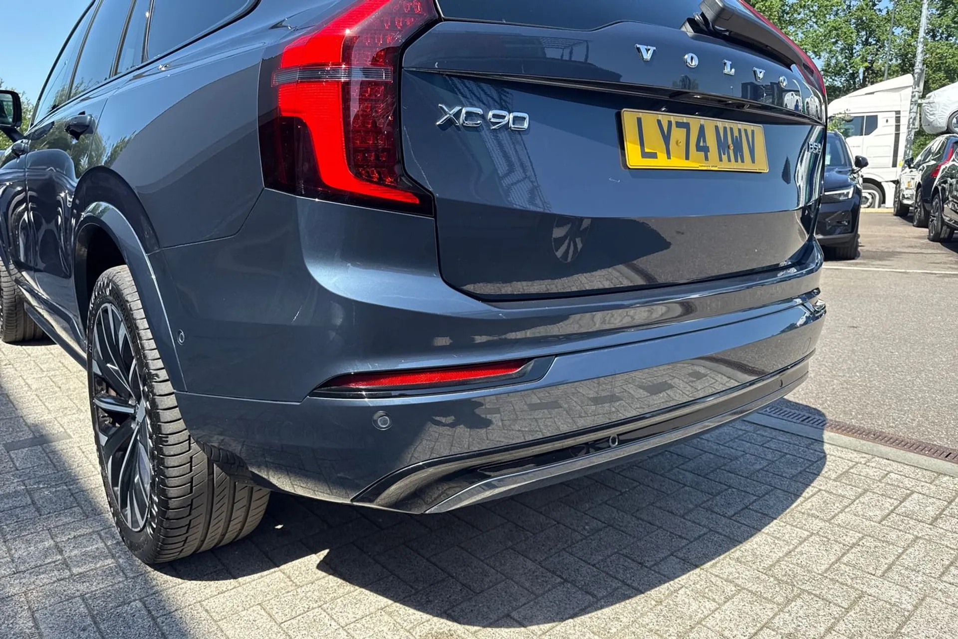 Volvo XC90 thumbnail image number 20