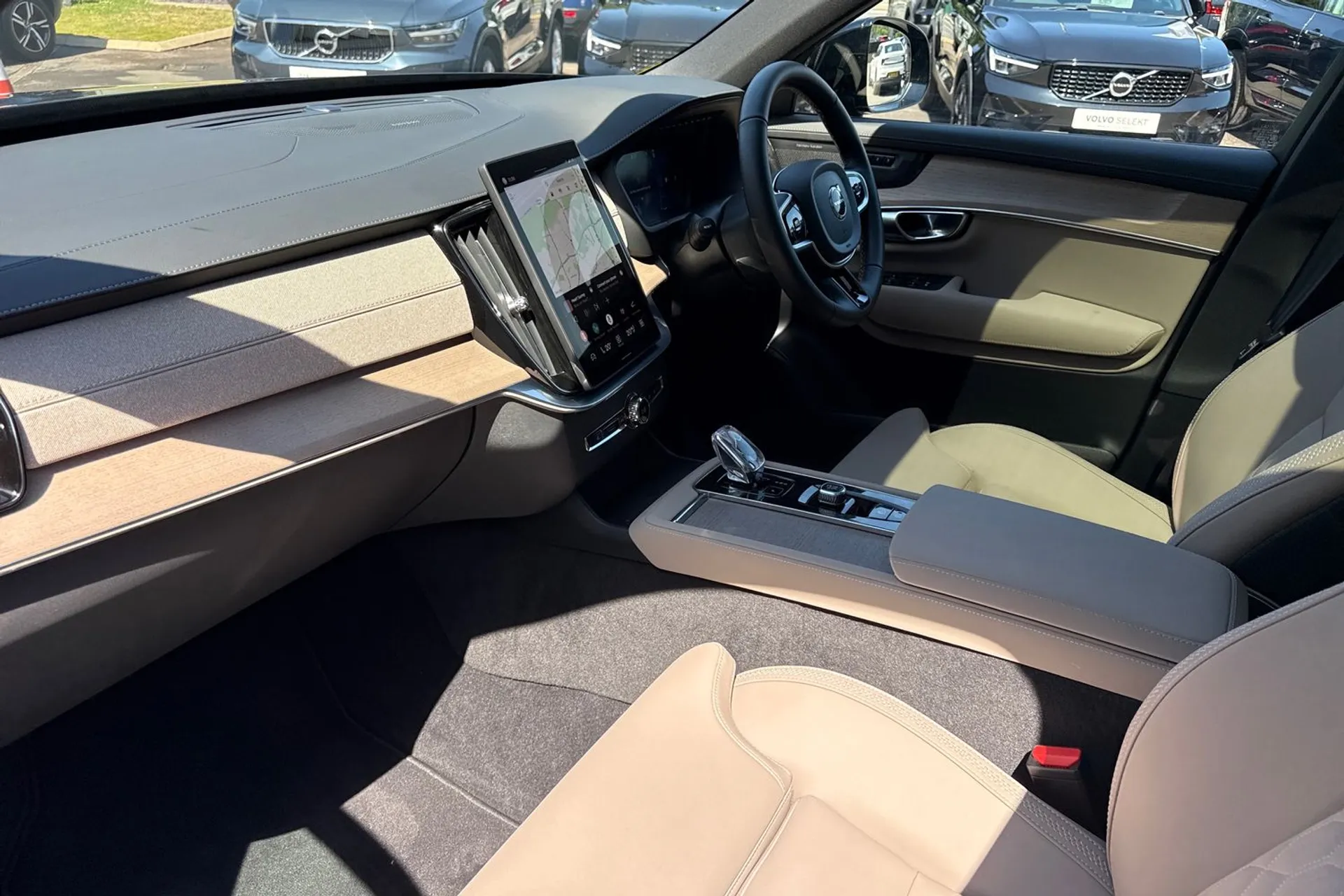 Volvo XC90 thumbnail image number 31