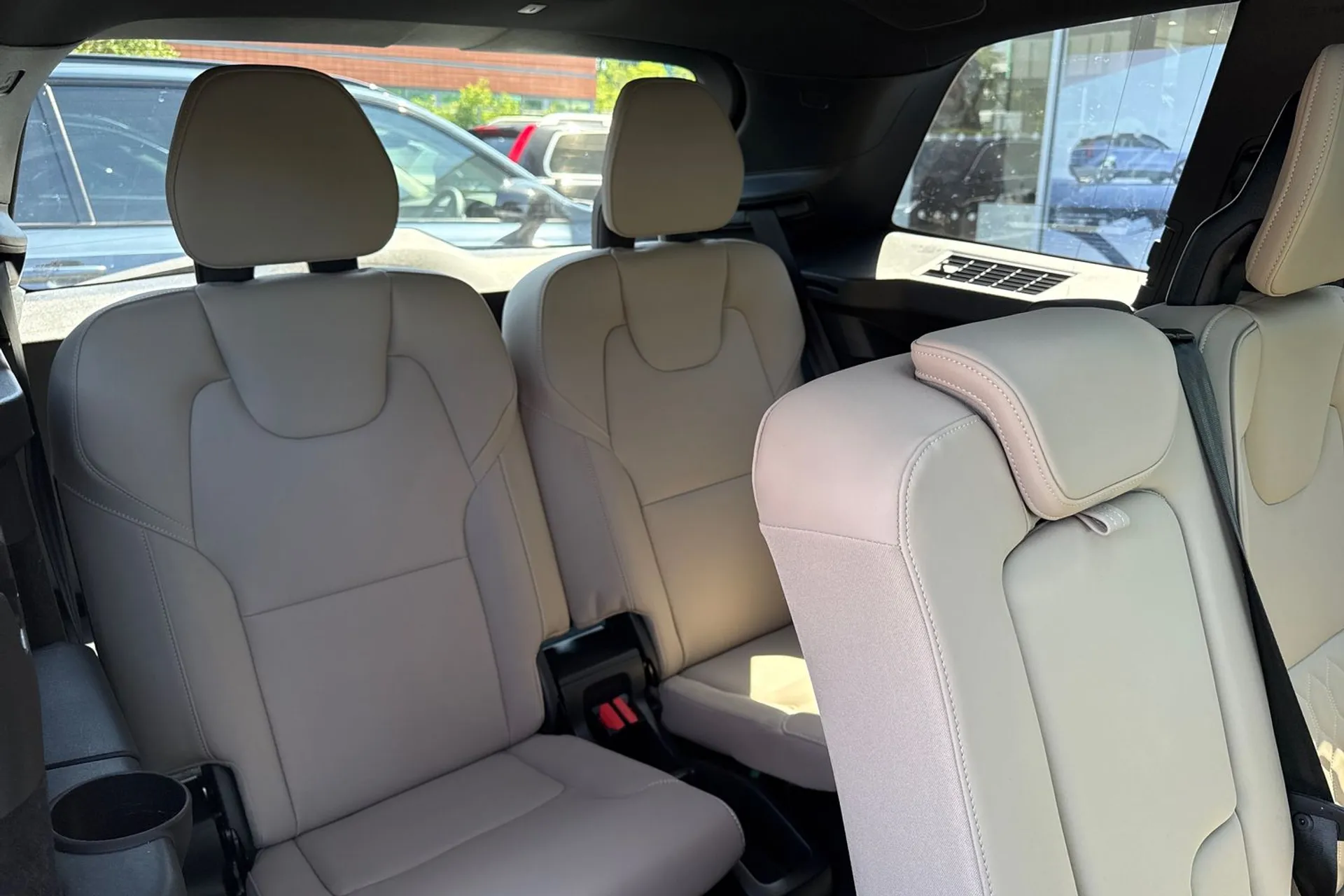 Volvo XC90 thumbnail image number 7