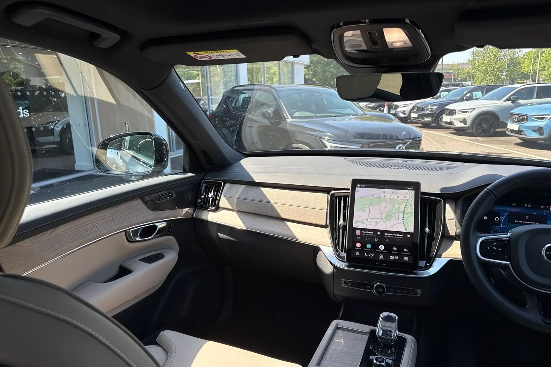 Volvo XC90 thumbnail image number 36