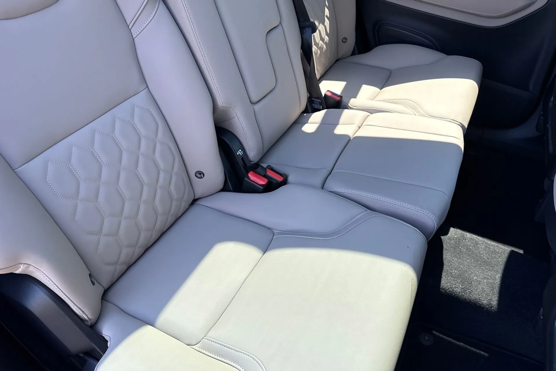 Volvo XC90 thumbnail image number 29