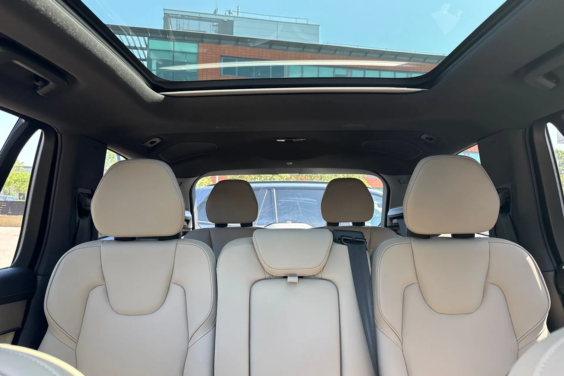 Volvo XC90 thumbnail image number 6