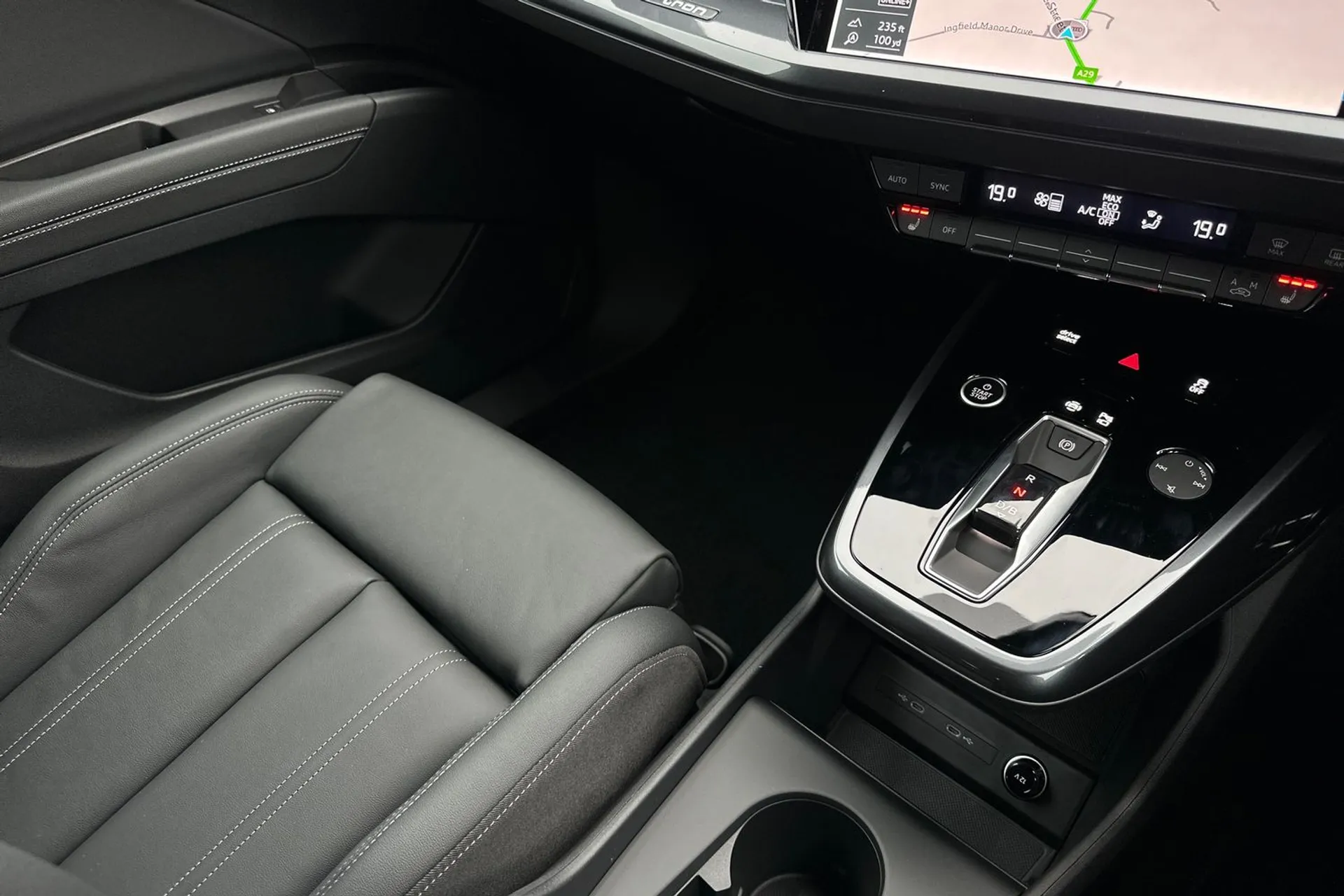 Audi Q4 thumbnail image number 41