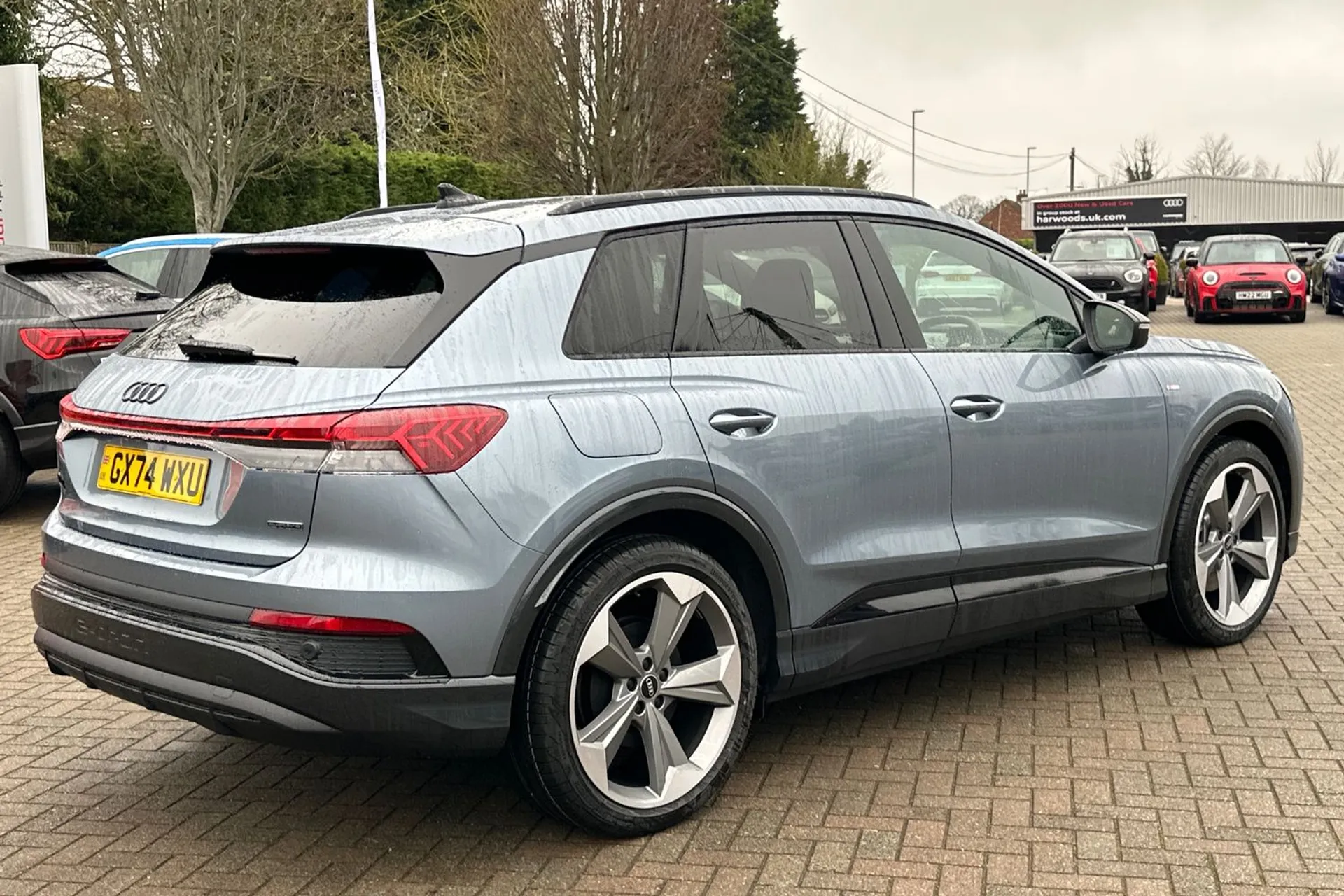 Audi Q4 thumbnail image number 4
