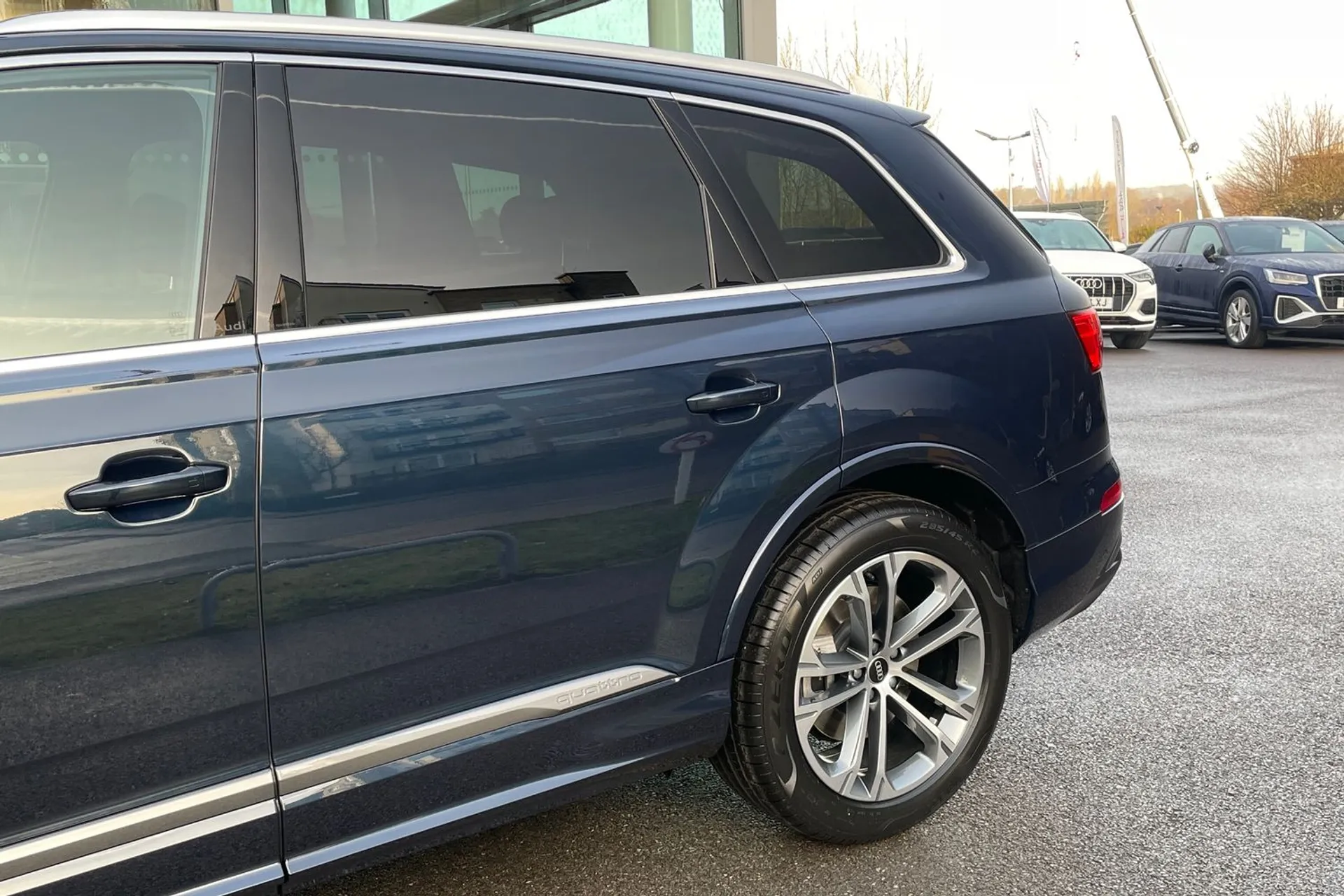 Audi Q7 thumbnail image number 12