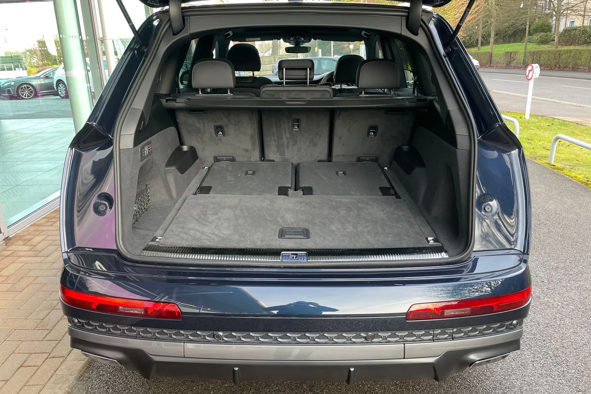 Audi Q7 thumbnail image number 18