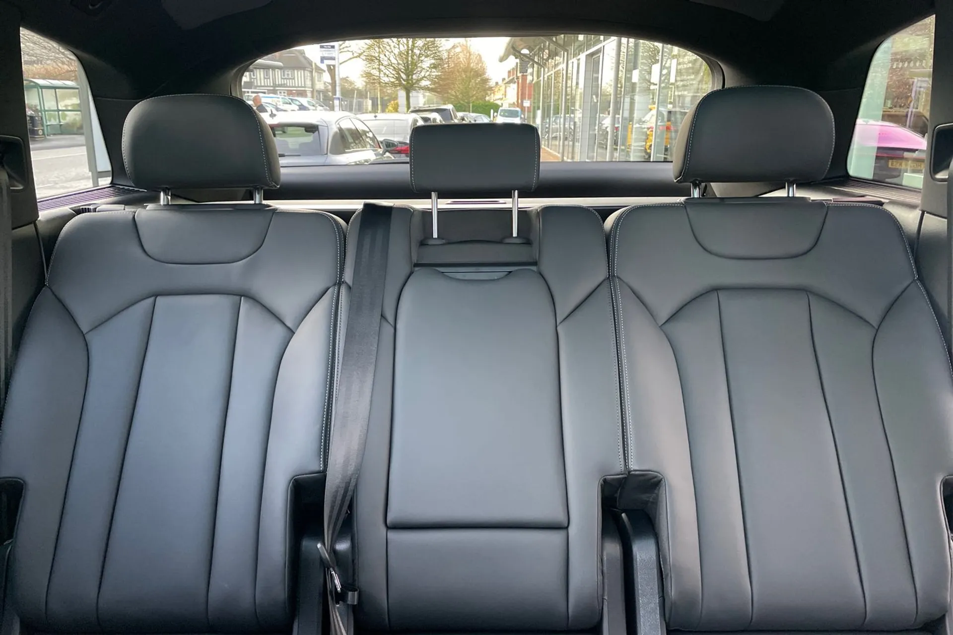 Audi Q7 thumbnail image number 29