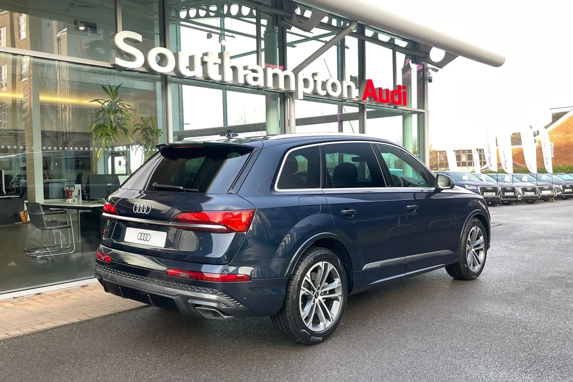 Audi Q7 thumbnail image number 5