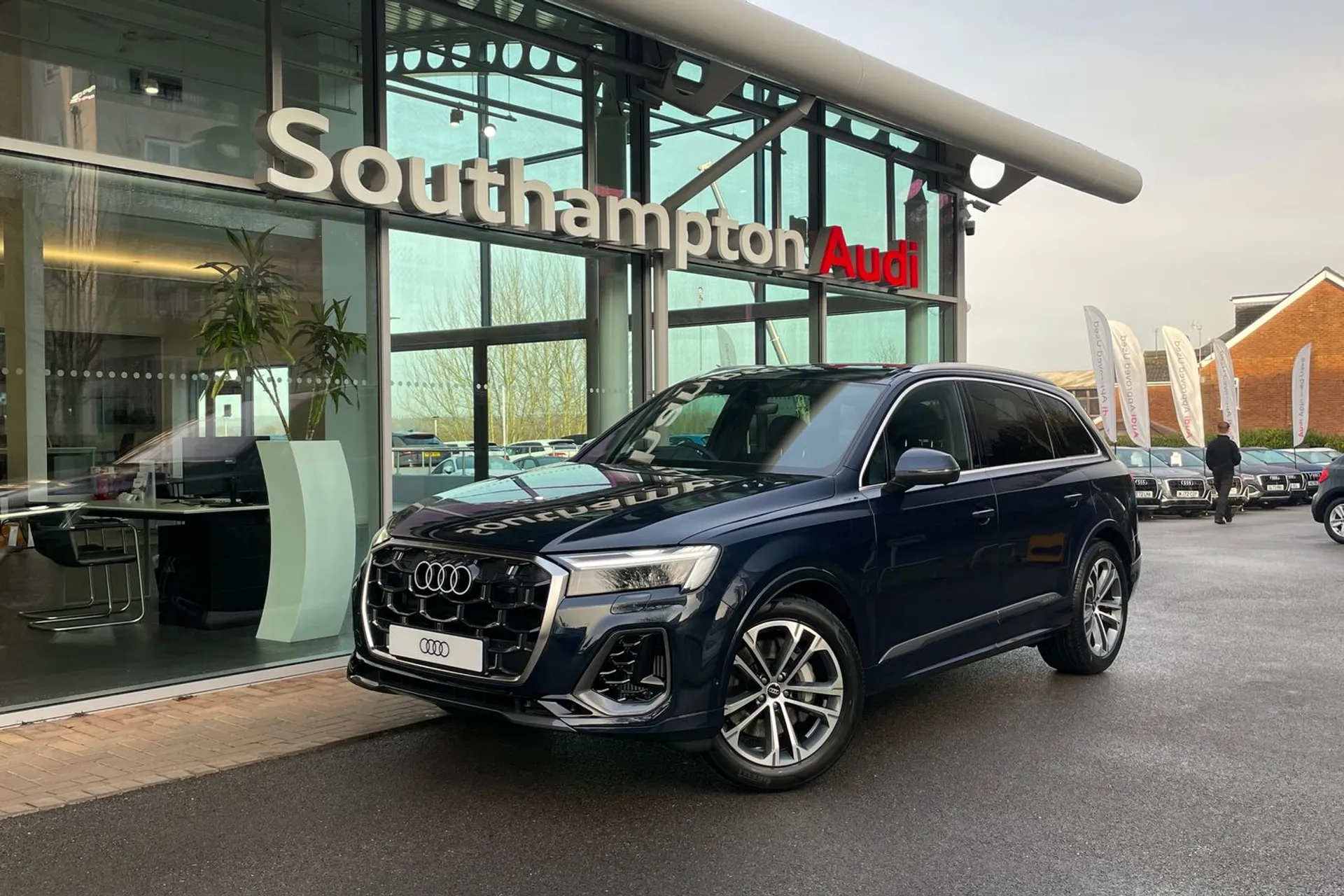 Audi Q7 thumbnail image number 9