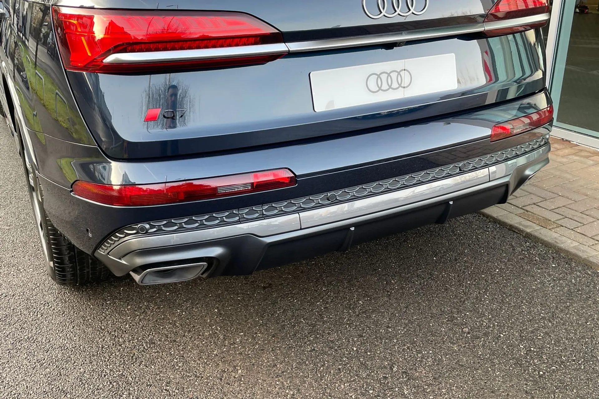 Audi Q7 thumbnail image number 16