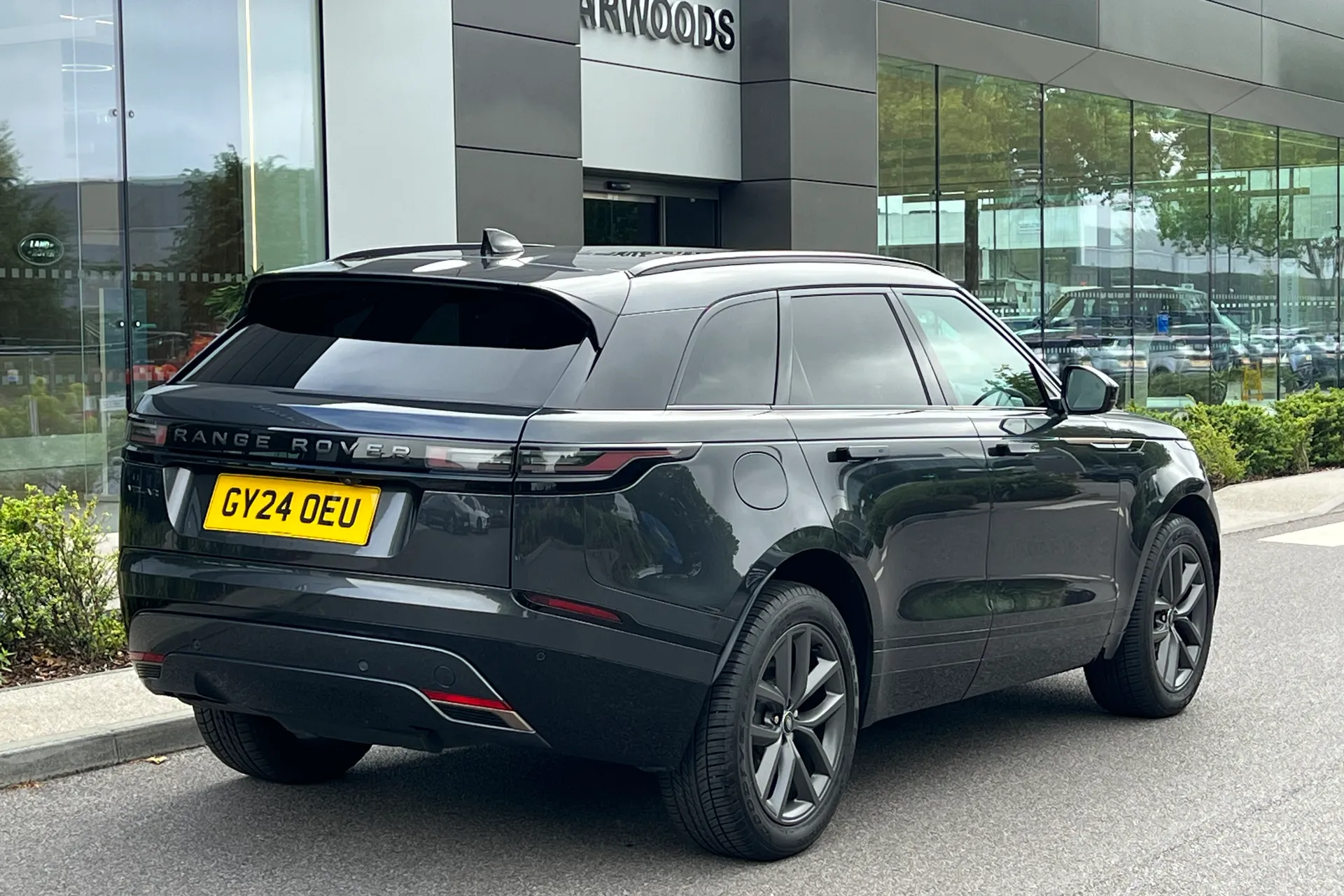 LAND ROVER RANGE ROVER VELAR thumbnail image number 13
