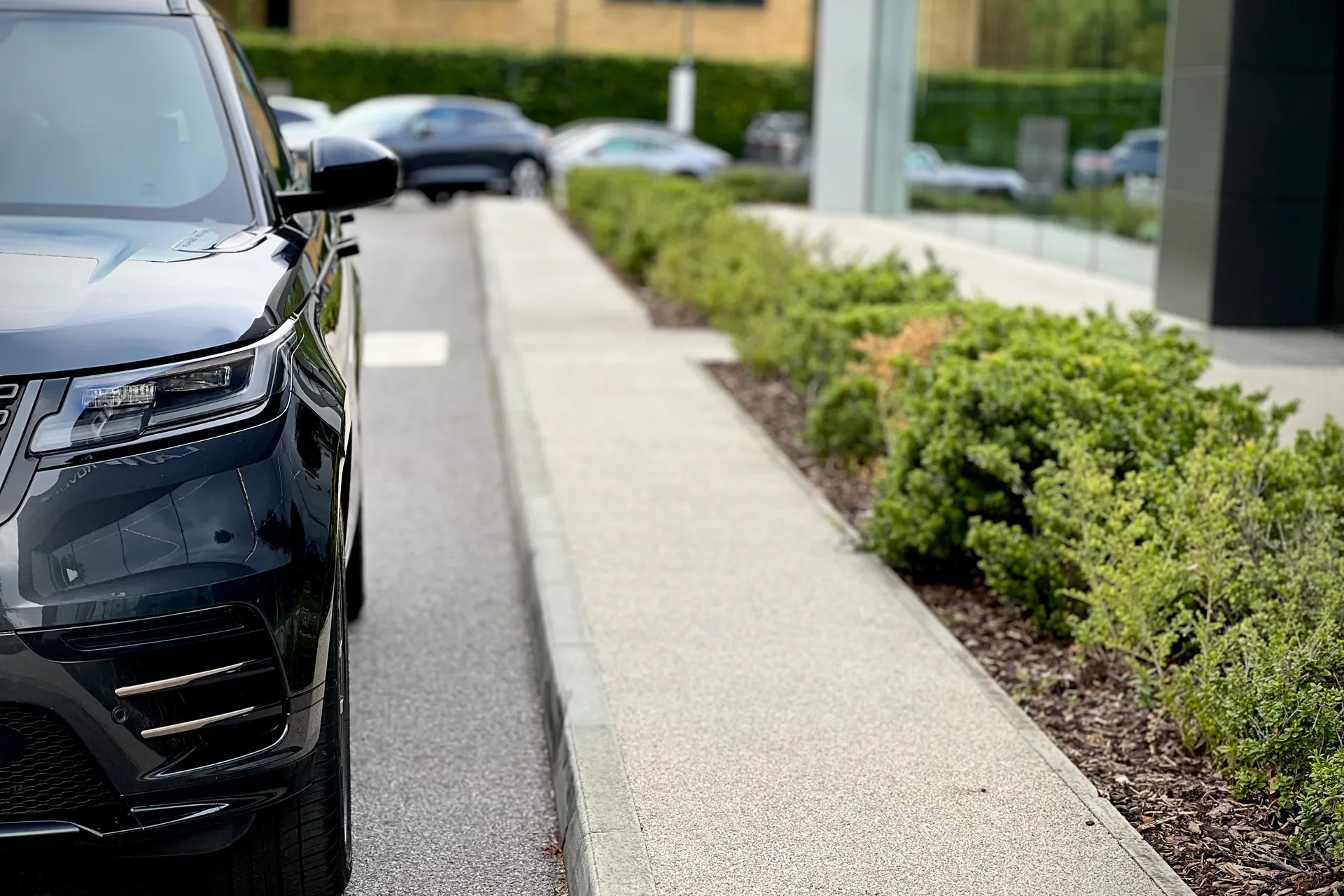 LAND ROVER RANGE ROVER VELAR thumbnail image number 21