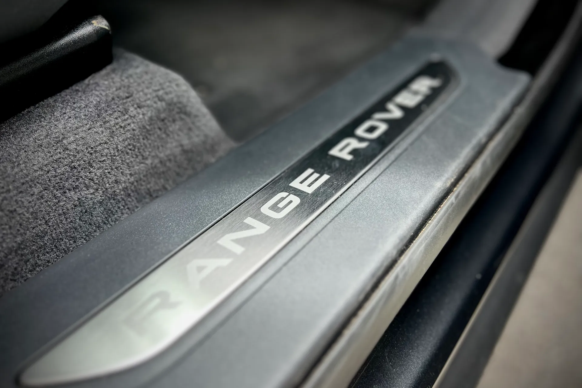 LAND ROVER RANGE ROVER VELAR thumbnail image number 53