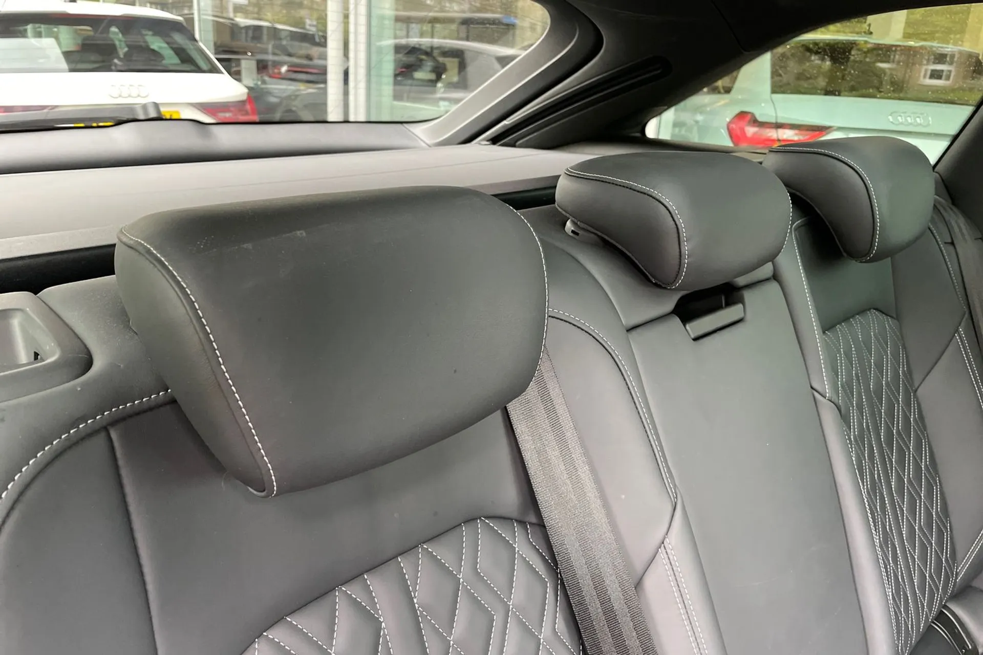 Audi A6 thumbnail image number 50