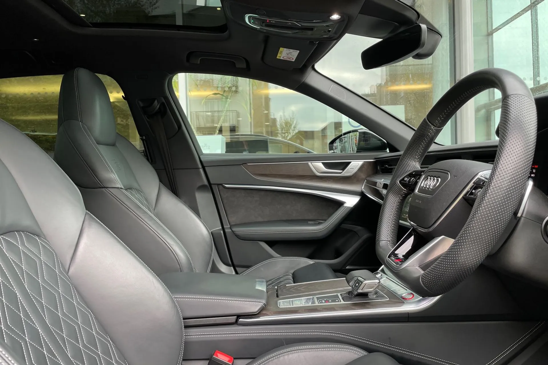 Audi A6 thumbnail image number 24