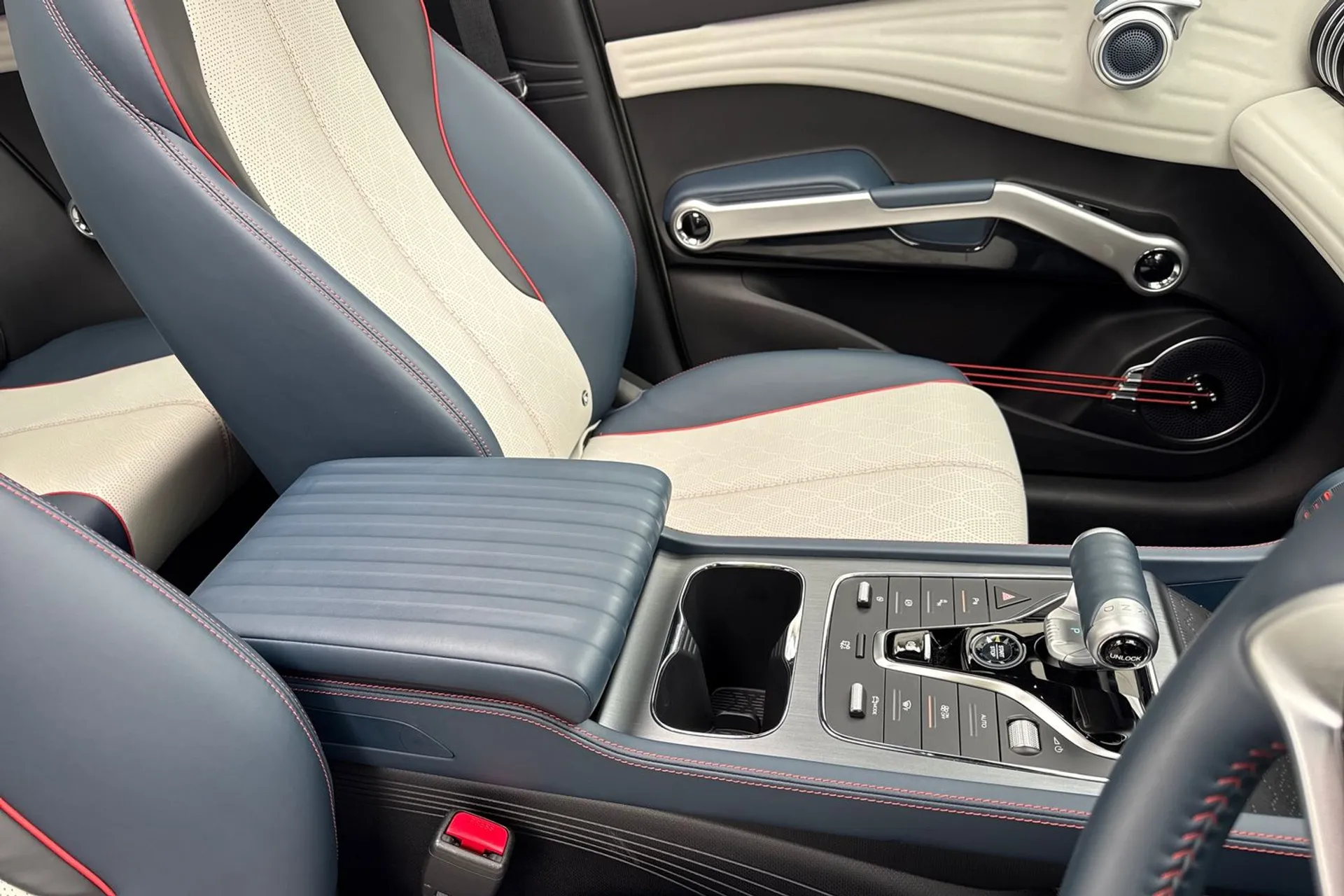 BYD ATTO 3 thumbnail image number 50