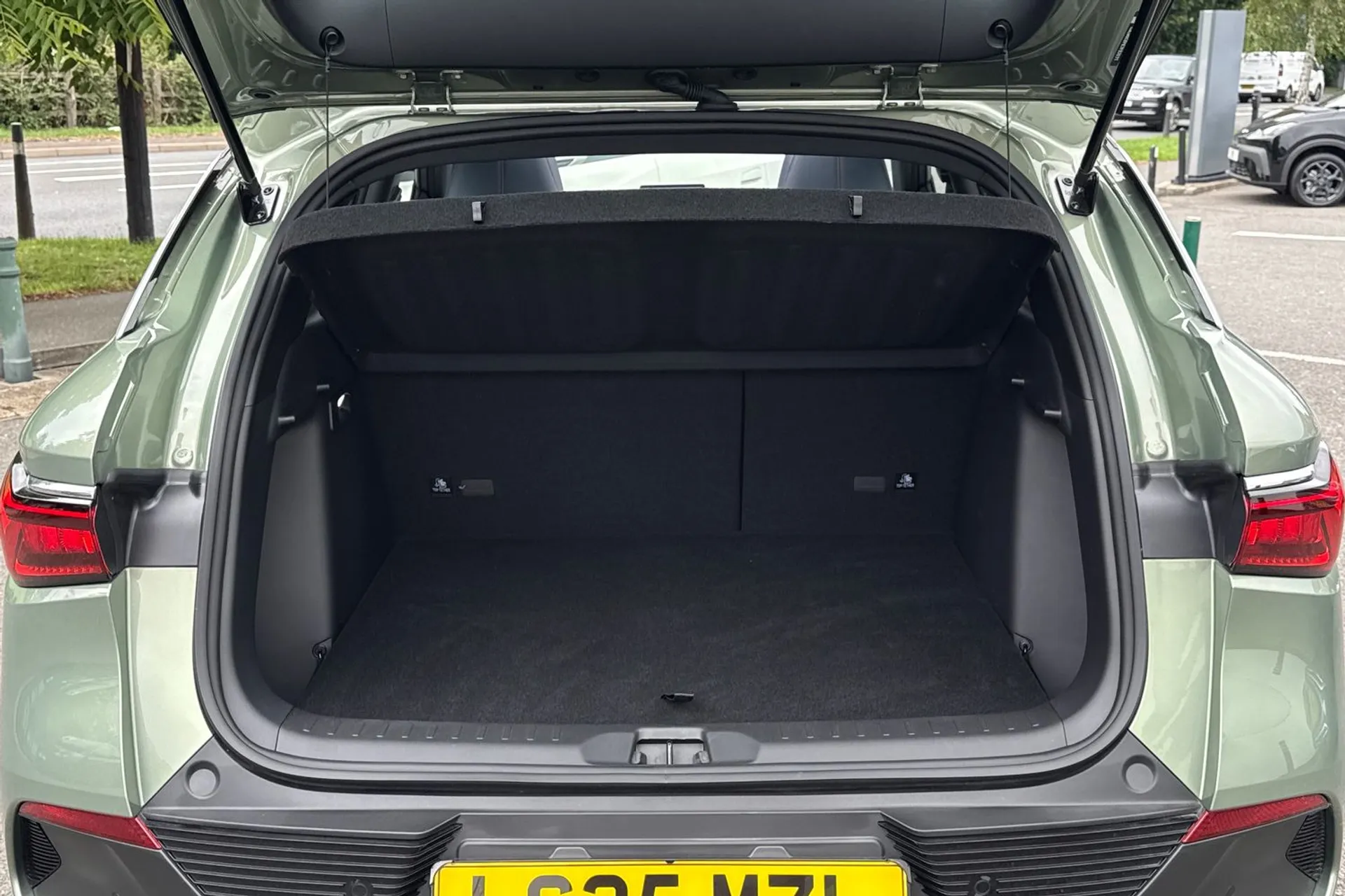 BYD ATTO 3 thumbnail image number 26