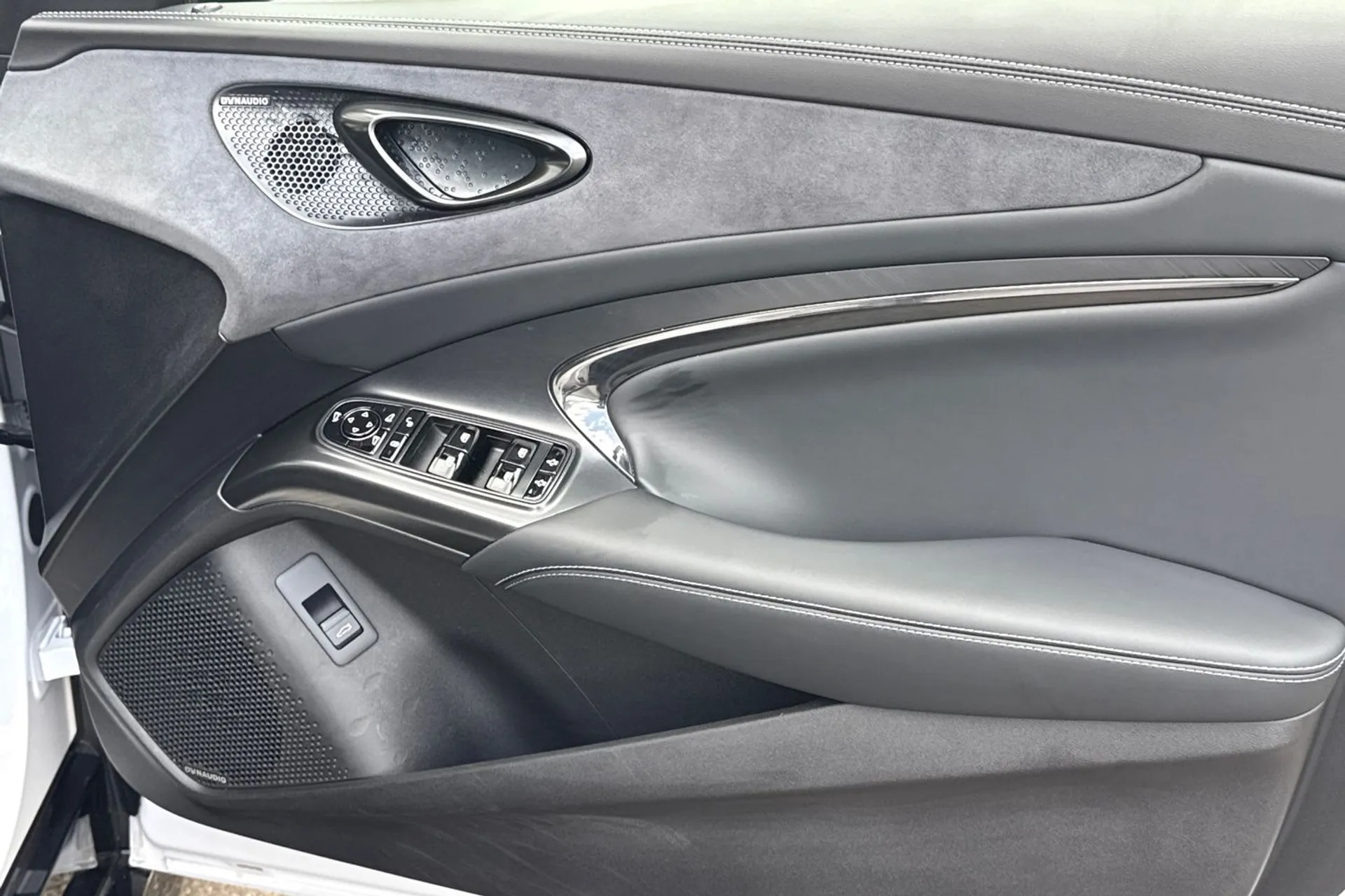 BYD SEAL thumbnail image number 97