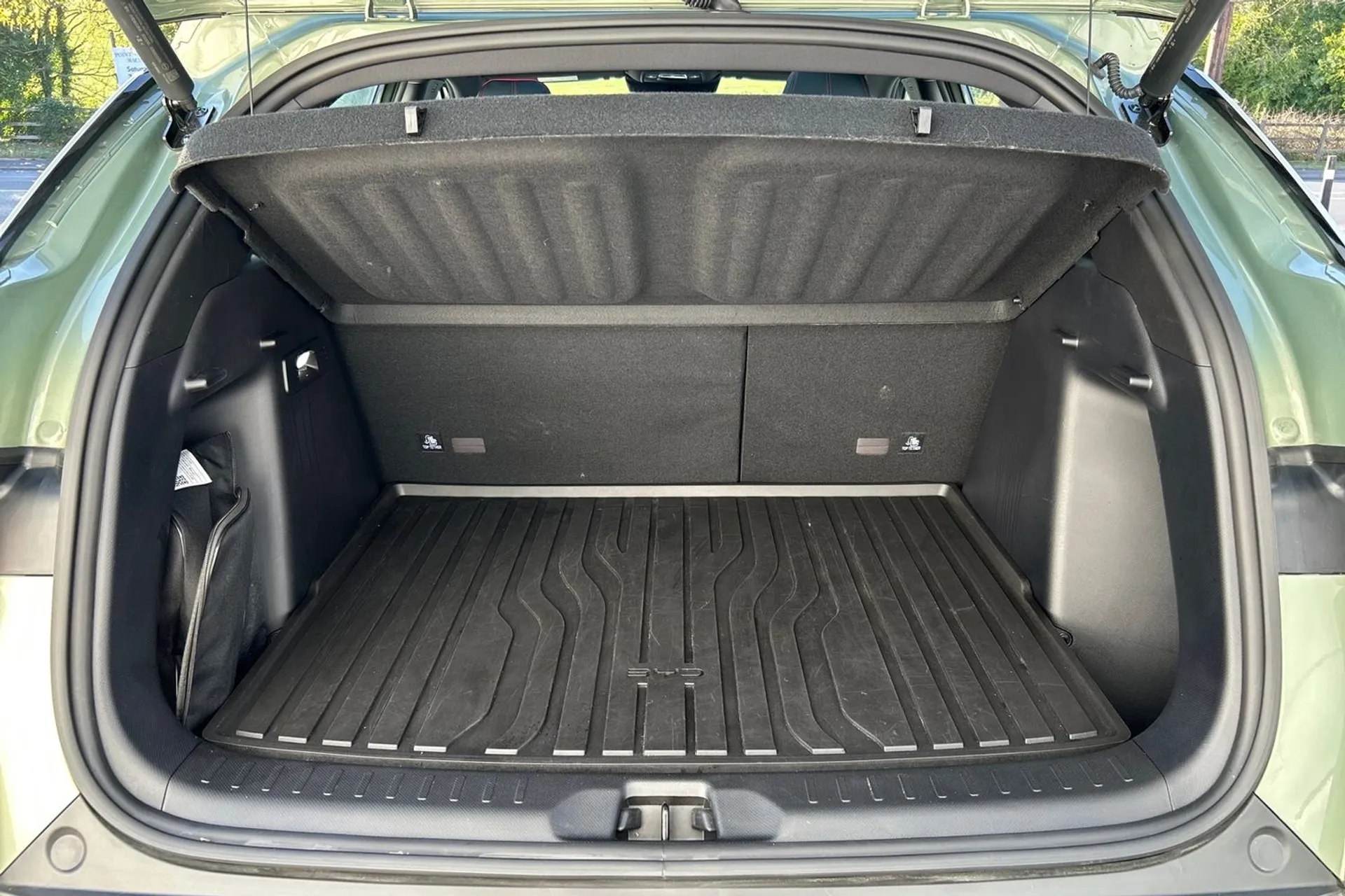 BYD ATTO 3 thumbnail image number 26