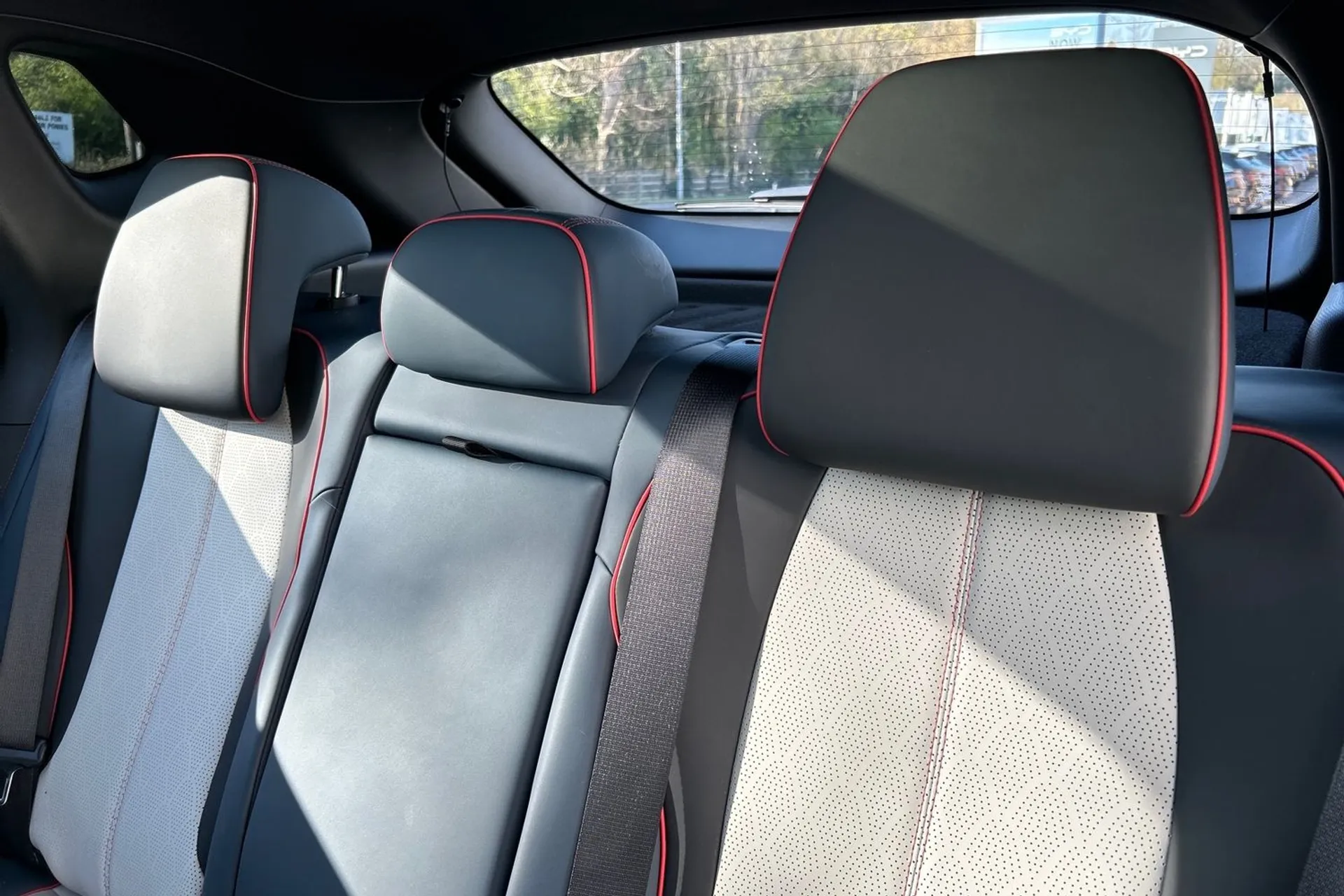 BYD ATTO 3 thumbnail image number 34