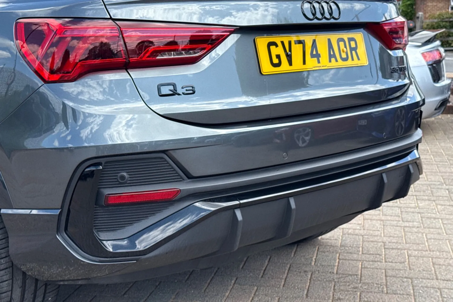 Audi Q3 thumbnail image number 43
