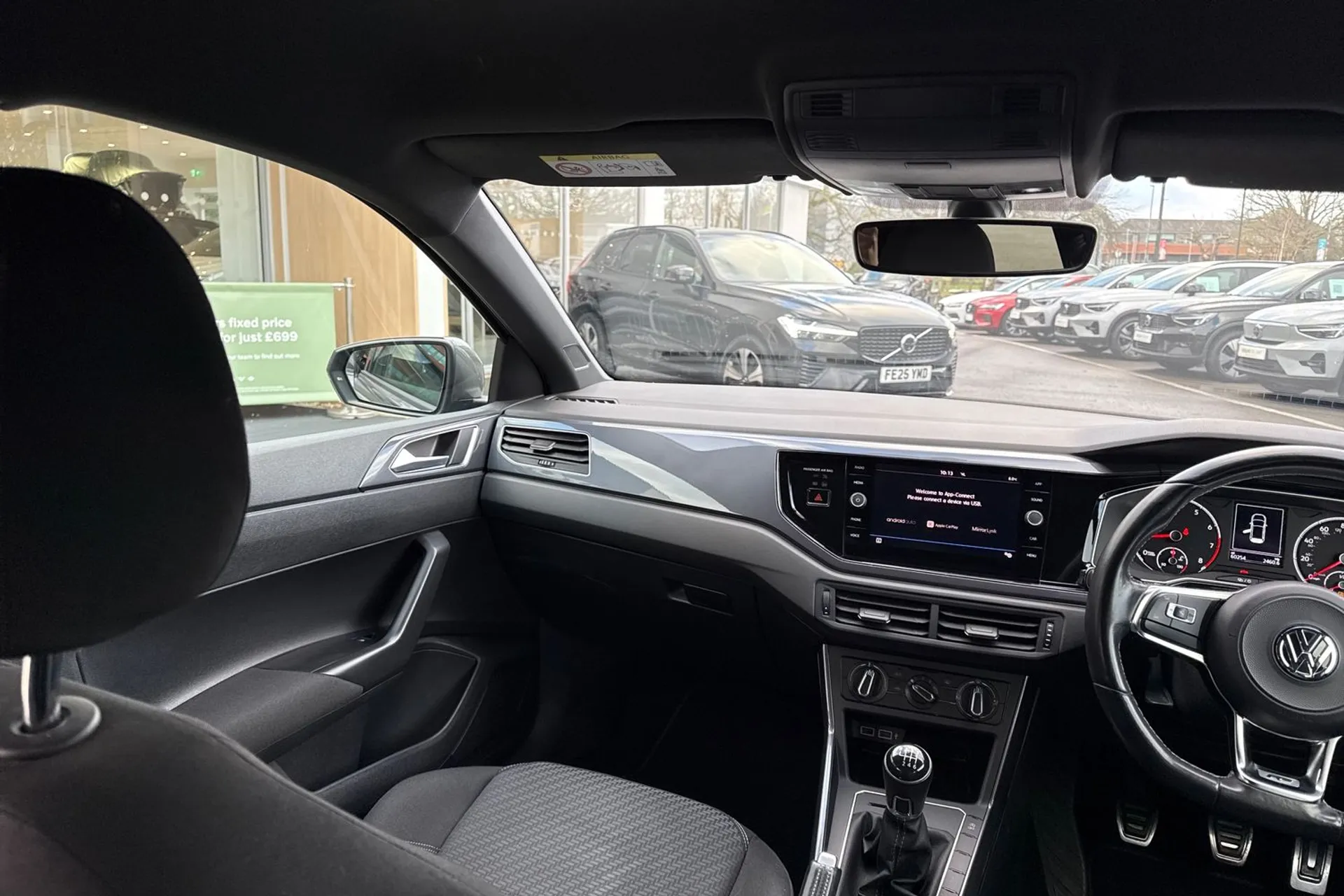 VOLKSWAGEN POLO thumbnail image number 31