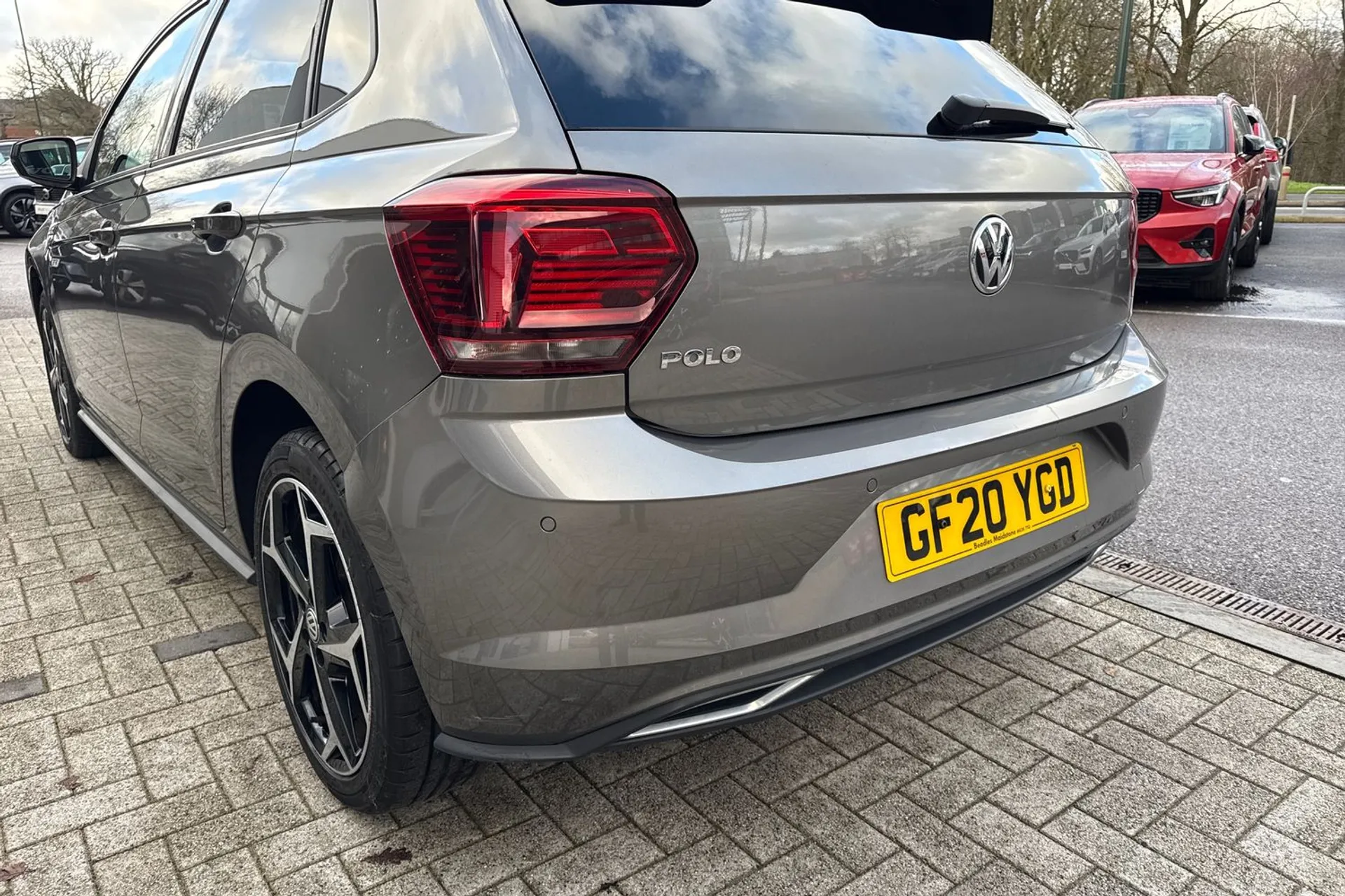 VOLKSWAGEN POLO thumbnail image number 17