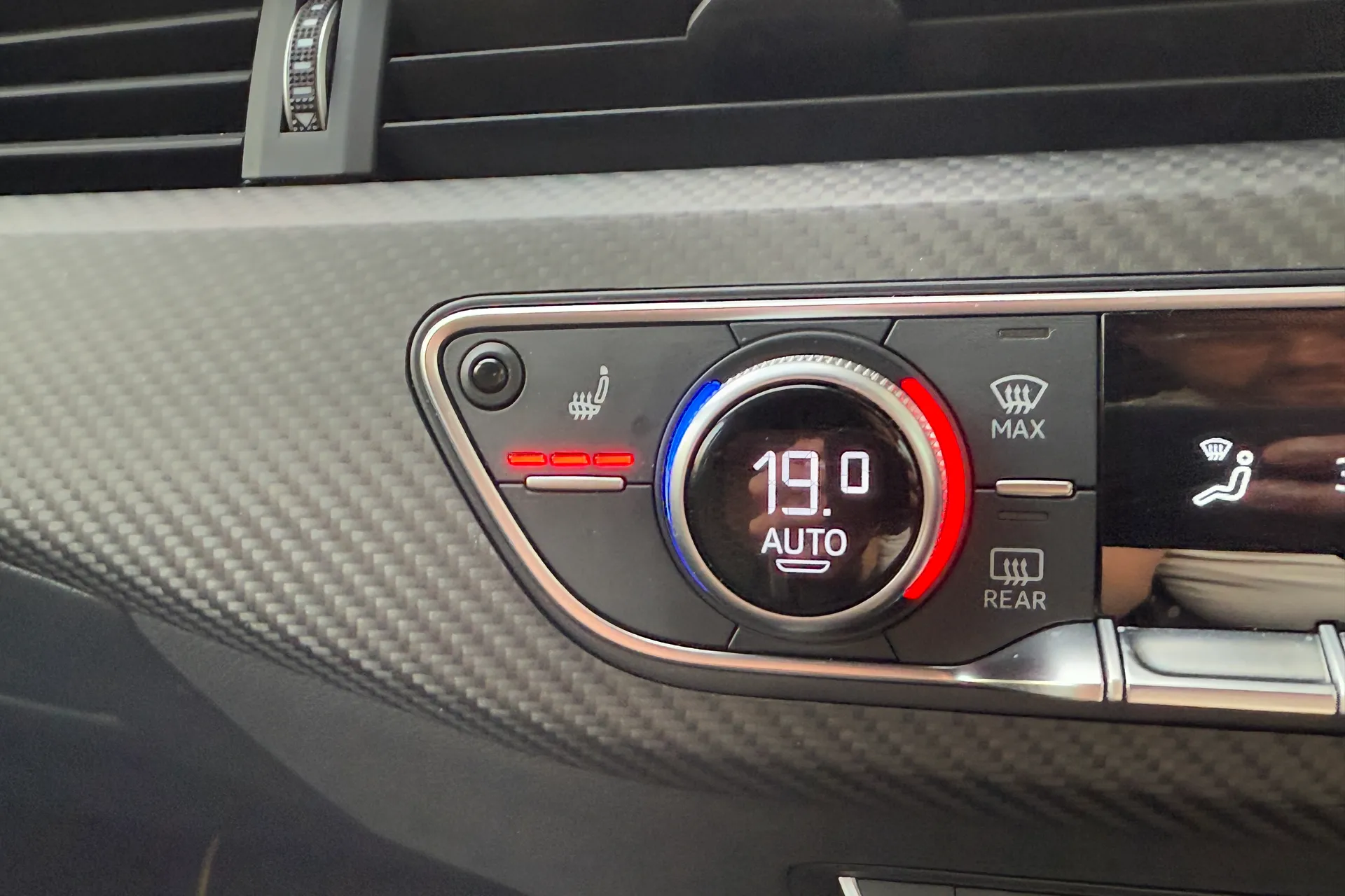 Audi RS4 Avant thumbnail image number 6