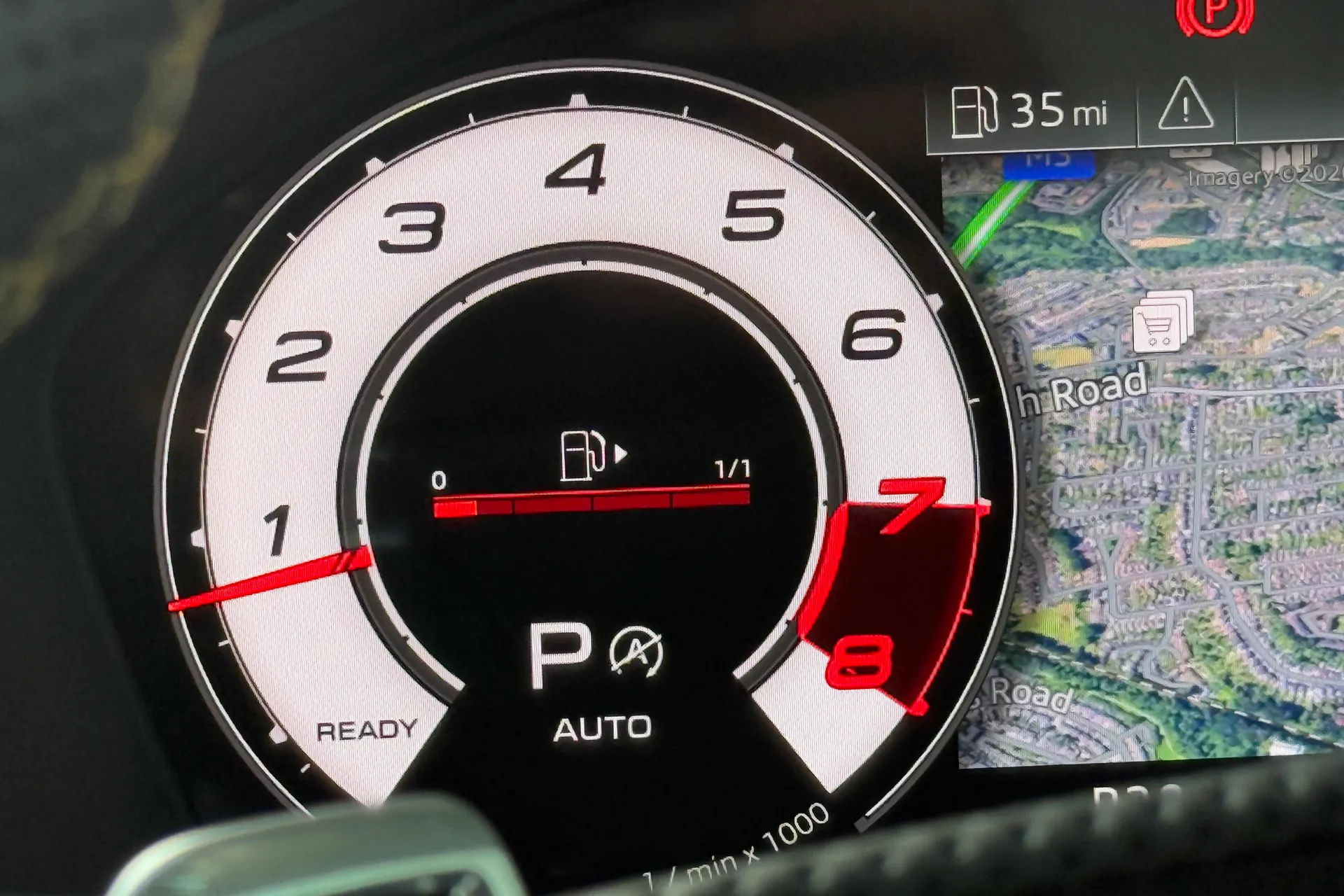 Audi RS4 Avant thumbnail image number 13