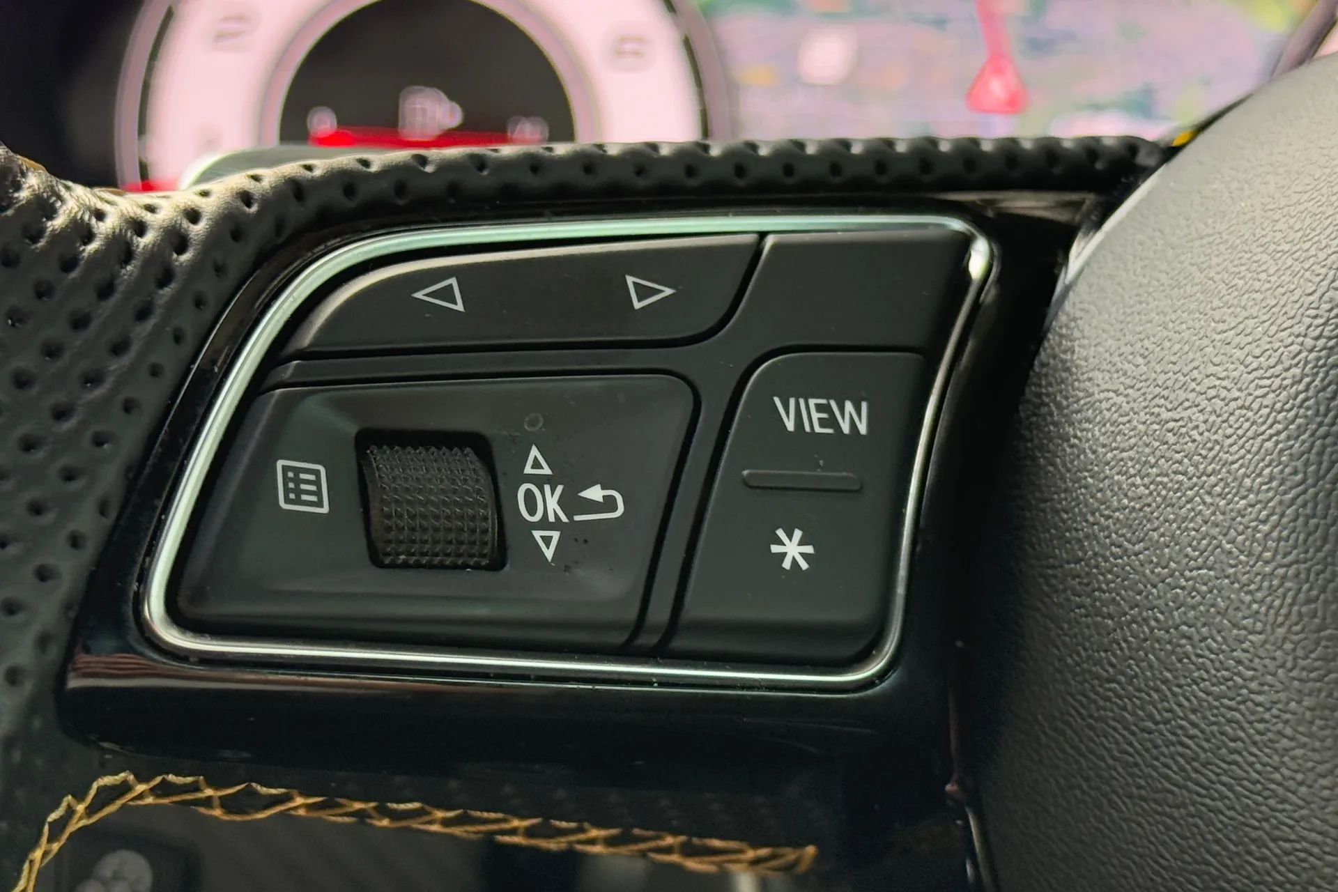 Audi RS4 Avant thumbnail image number 15