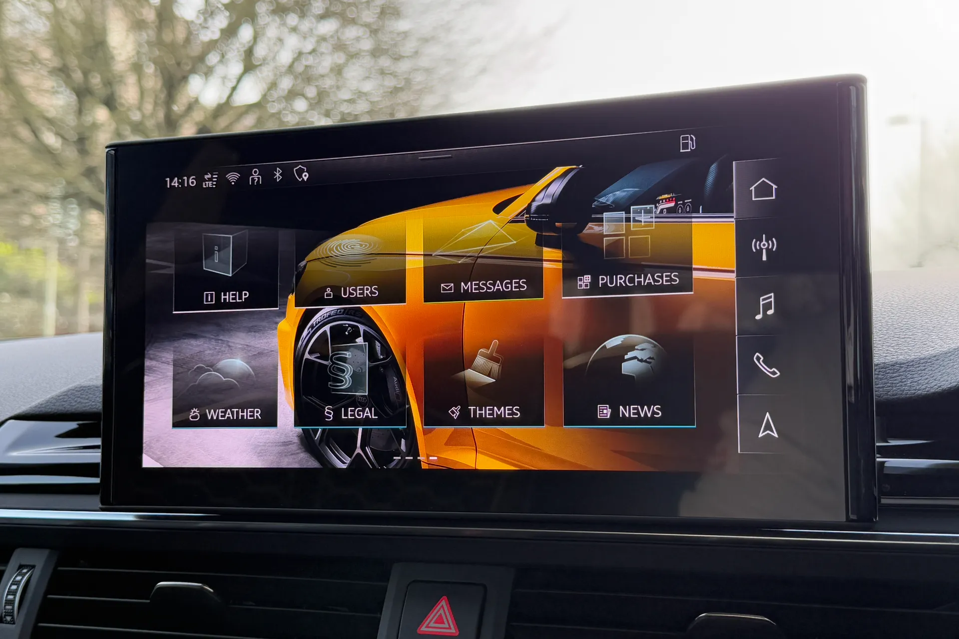 Audi RS4 Avant thumbnail image number 36