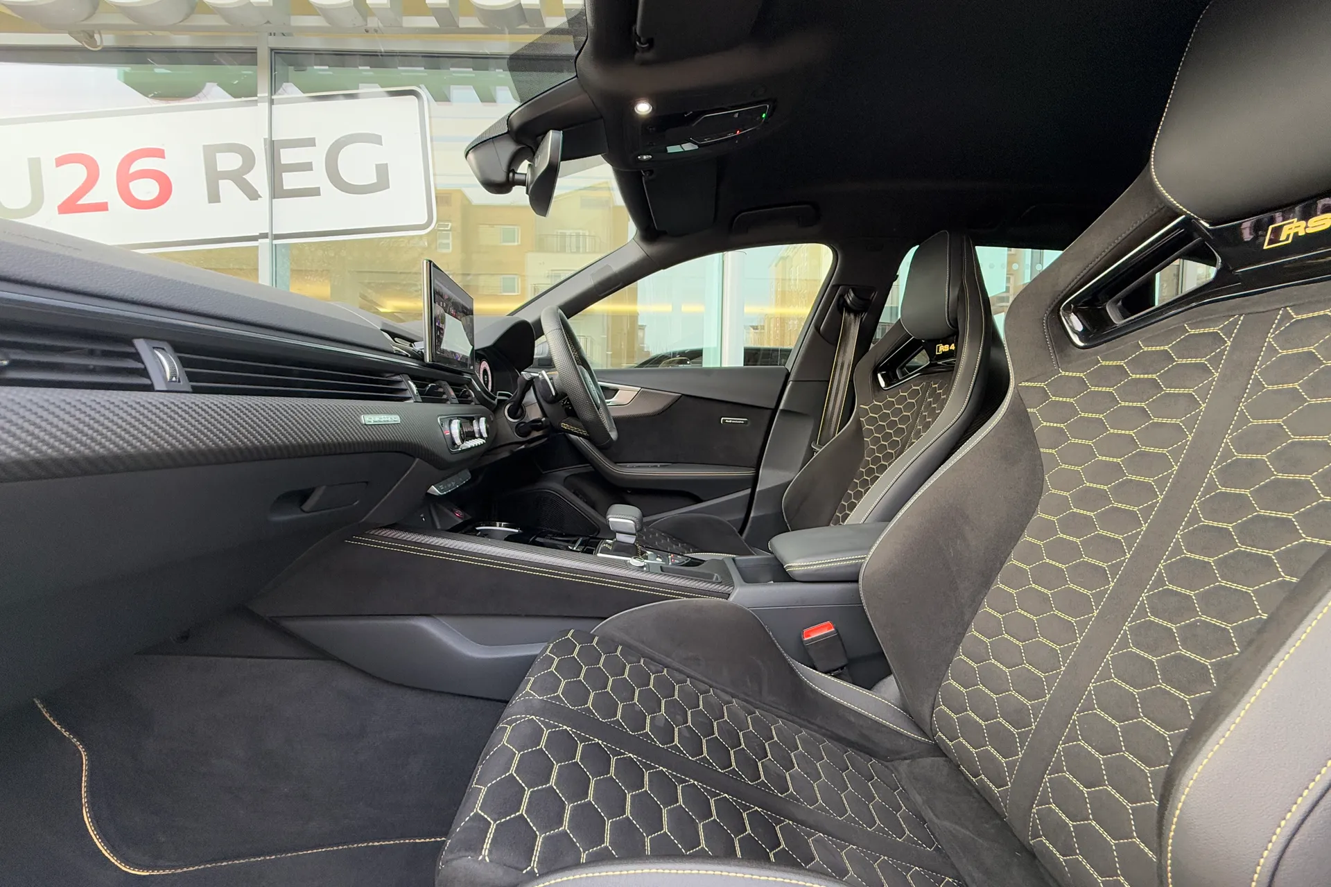 Audi RS4 Avant thumbnail image number 61