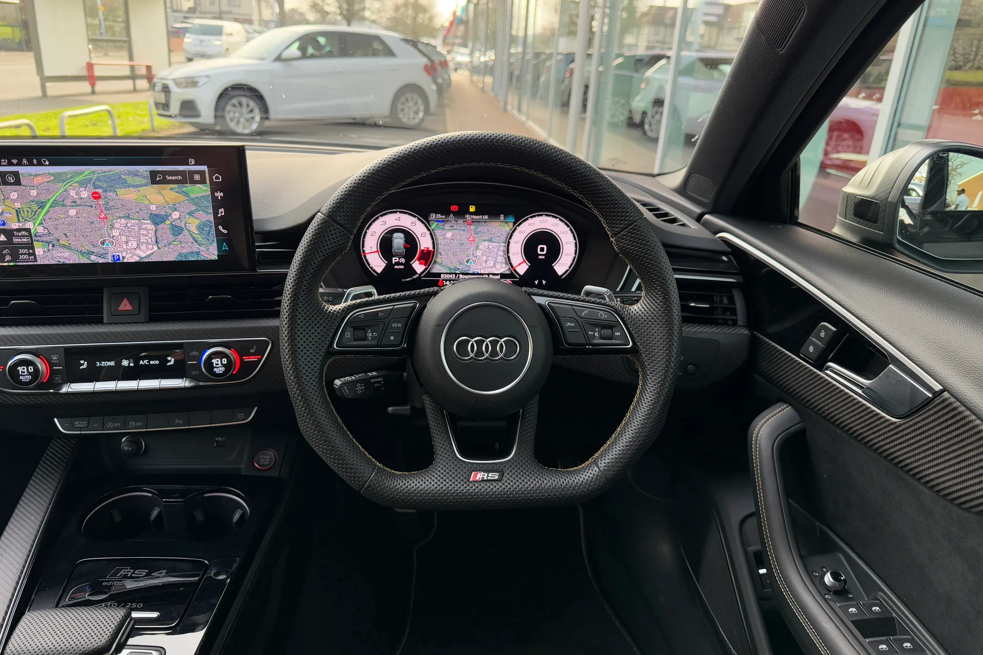 Audi RS4 Avant thumbnail image number 49