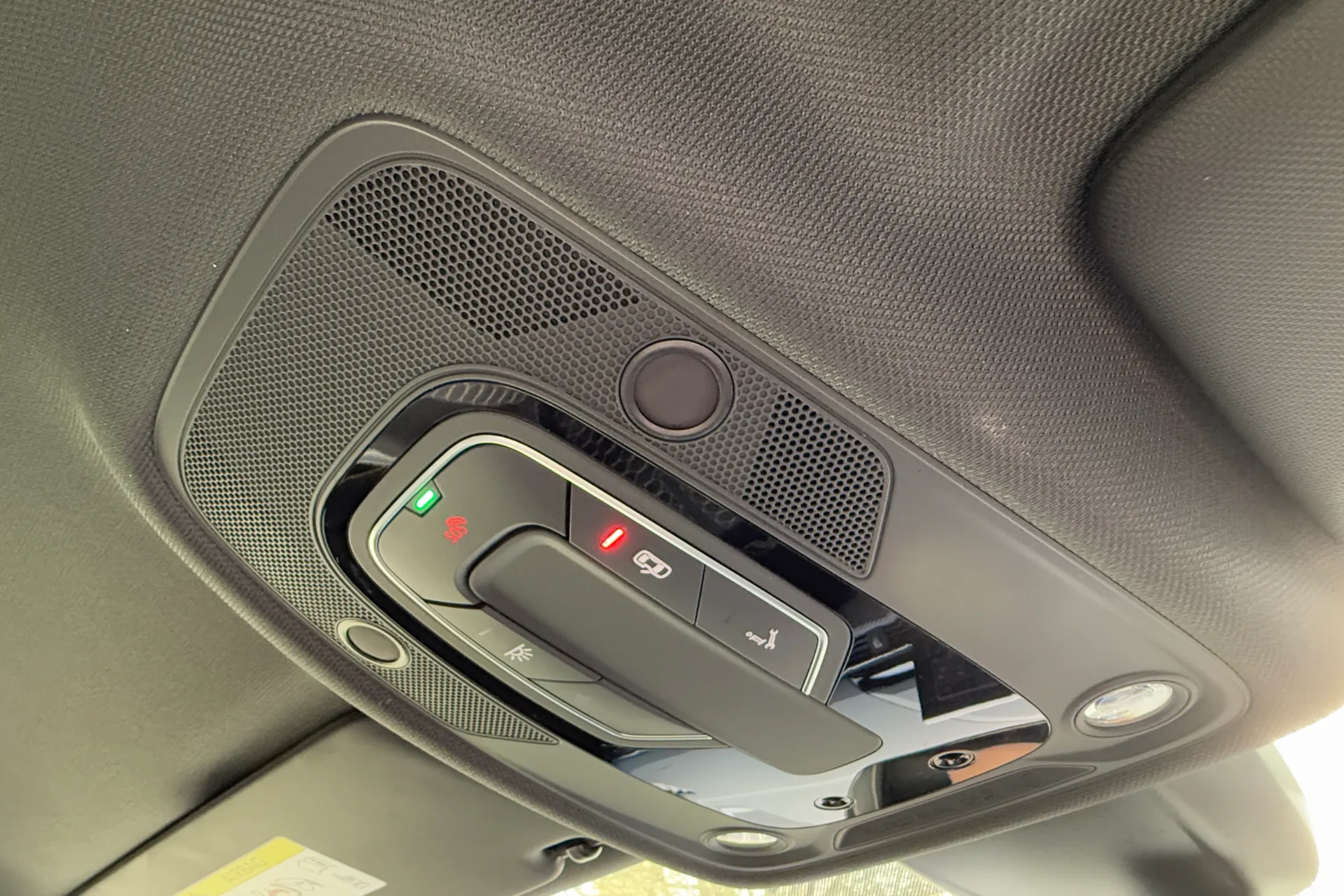 Audi RS4 Avant thumbnail image number 37