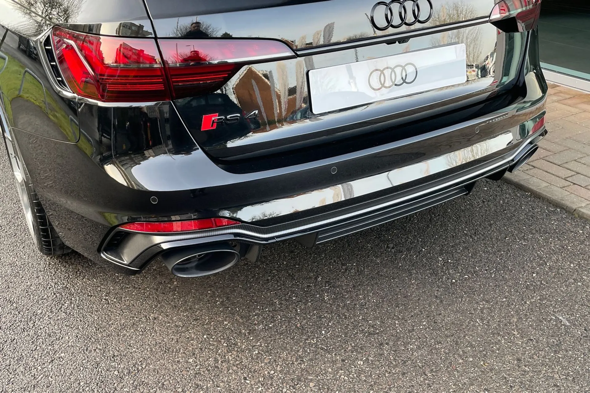 Audi RS4 Avant thumbnail image number 15