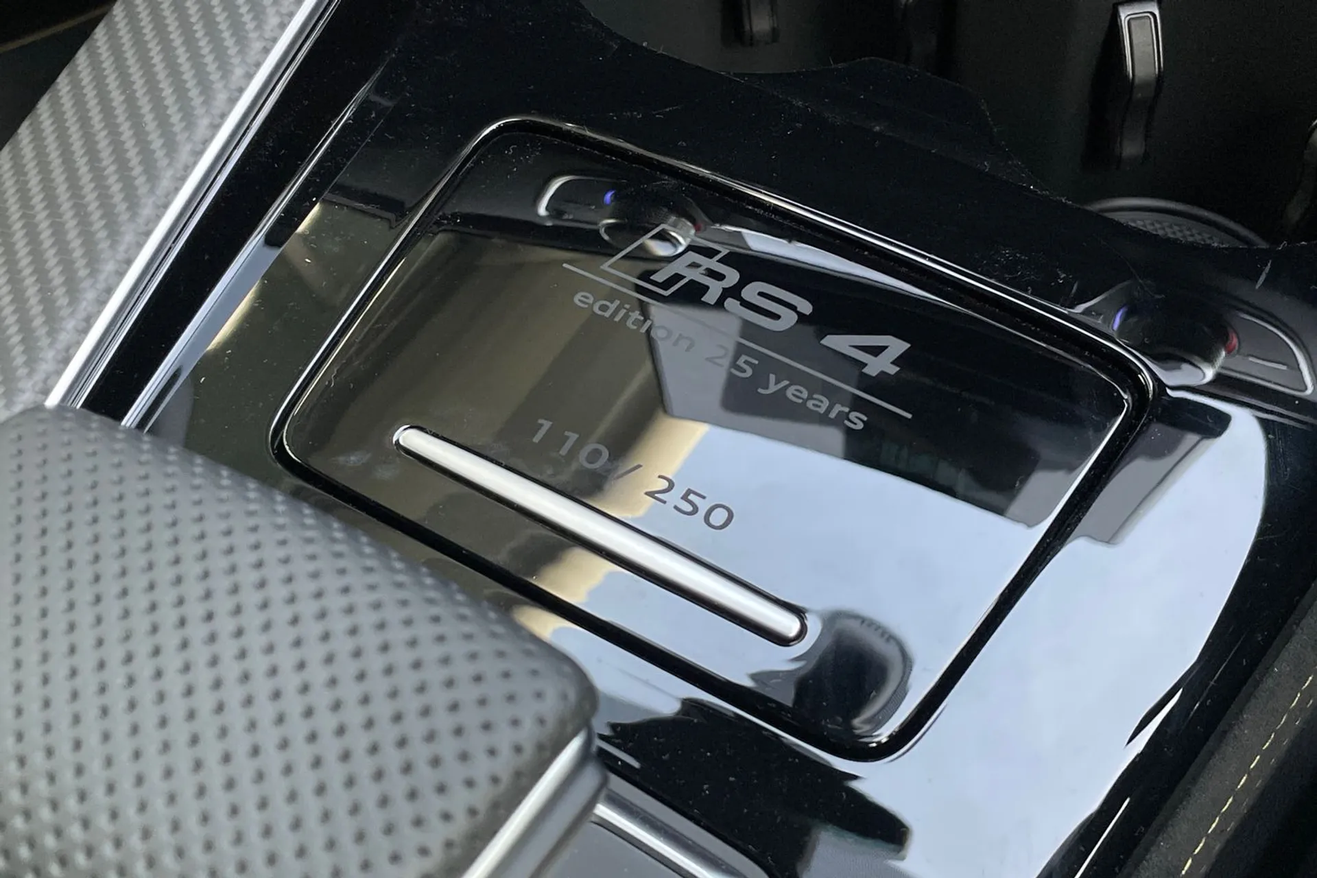 Audi RS4 Avant thumbnail image number 40