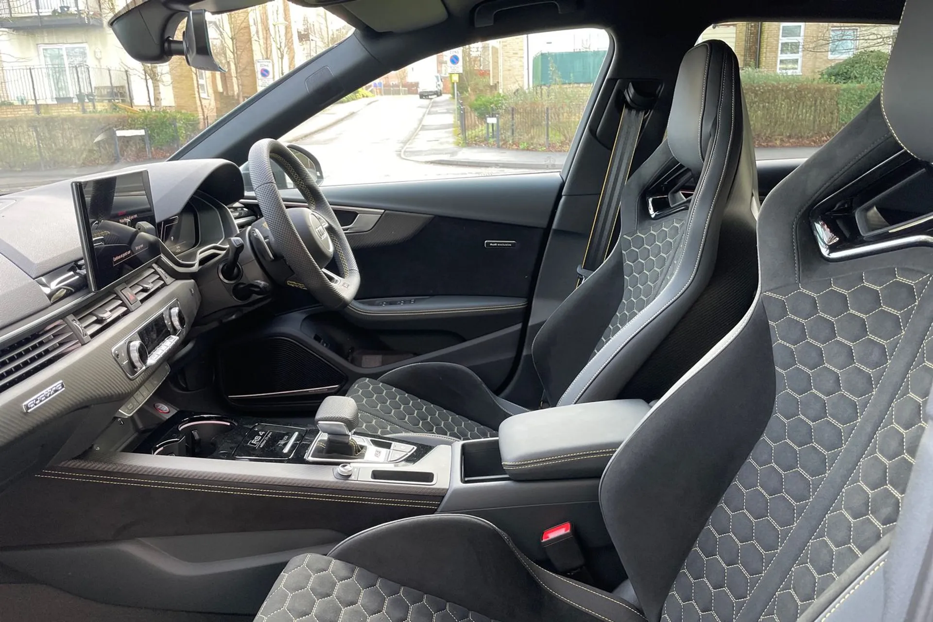 Audi RS4 Avant thumbnail image number 26